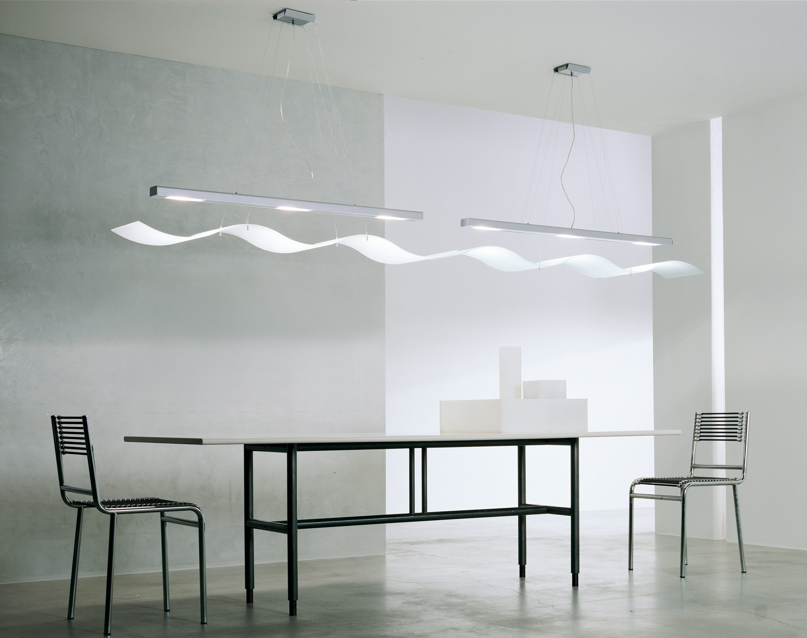 white wall, absence, base, modern, minimalist, near, glass, interior design, clean, architecture, lighting equipment, domestic room, ceiling, nature, light, HD Wallpaper