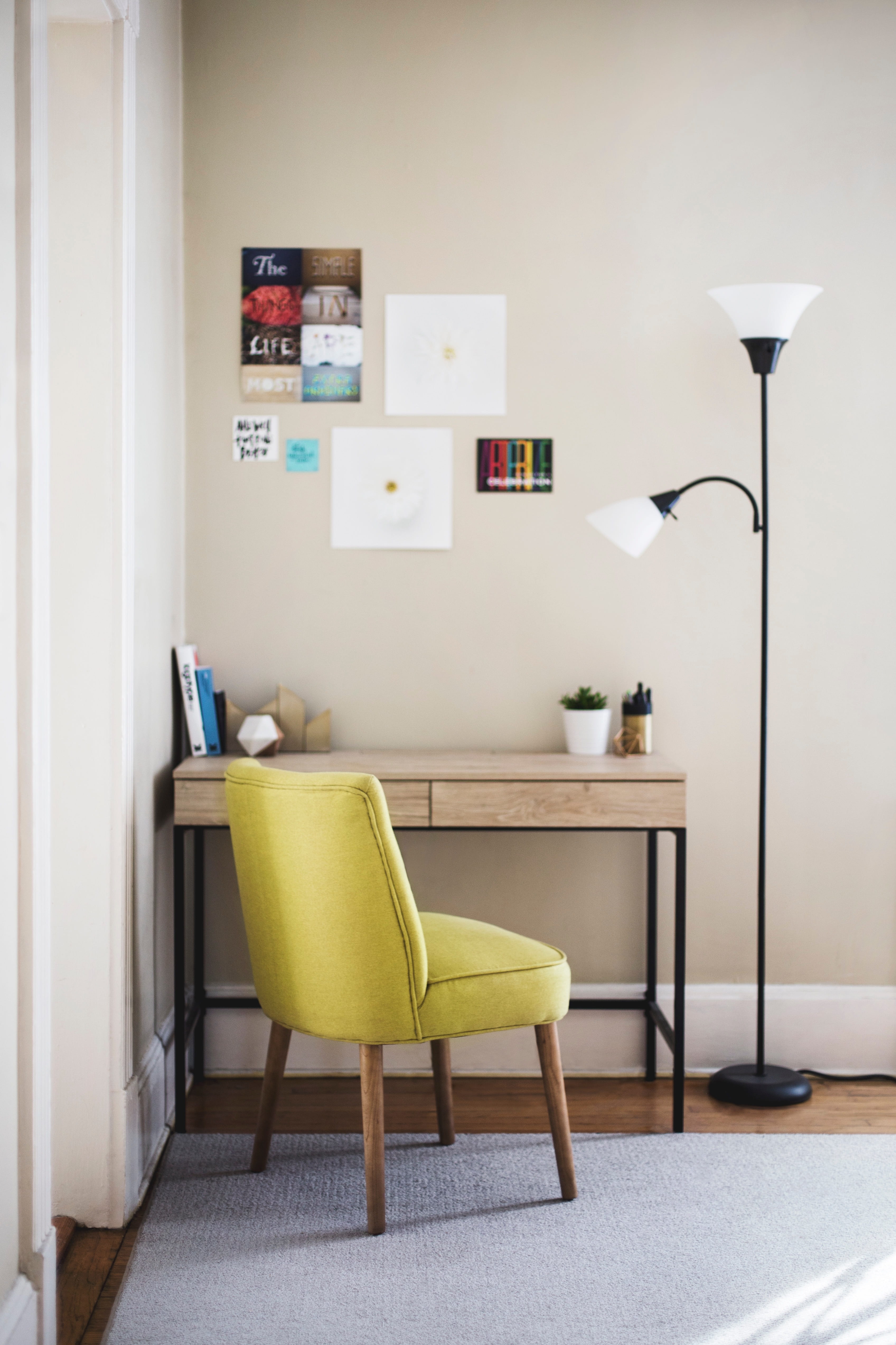 seat, picture stickers, pens, carpet, books, lamp, torchiere, lighting equipment, home, absence, light, modern, indoors, flooring, electric lamp, posters, Phone HD Wallpaper
