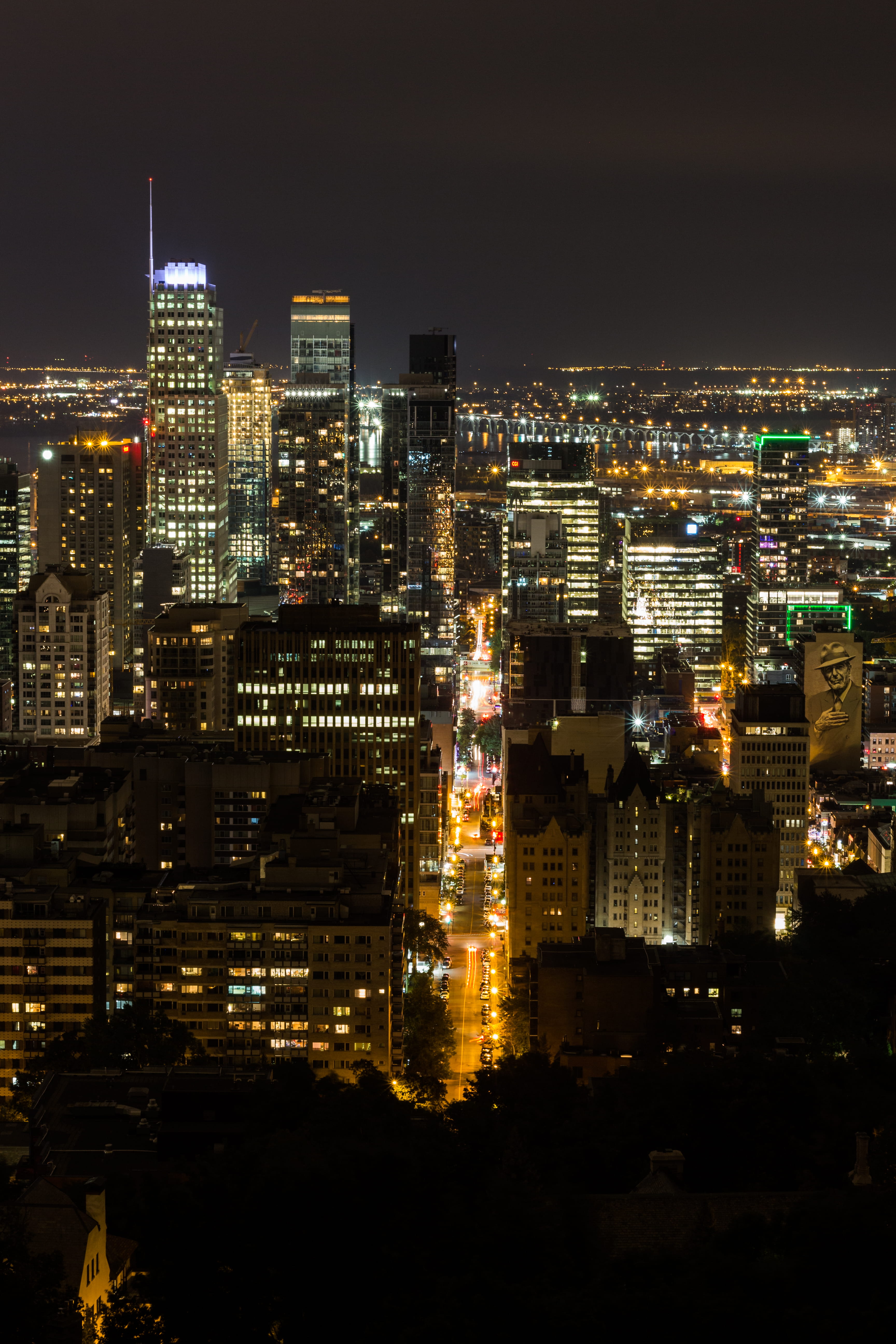 office building exterior, crowd, 5K, architecture, evening, building exterior, urban, night light, tall - high, skyscraper, building, night, canada, illuminated, Phone HD Wallpaper