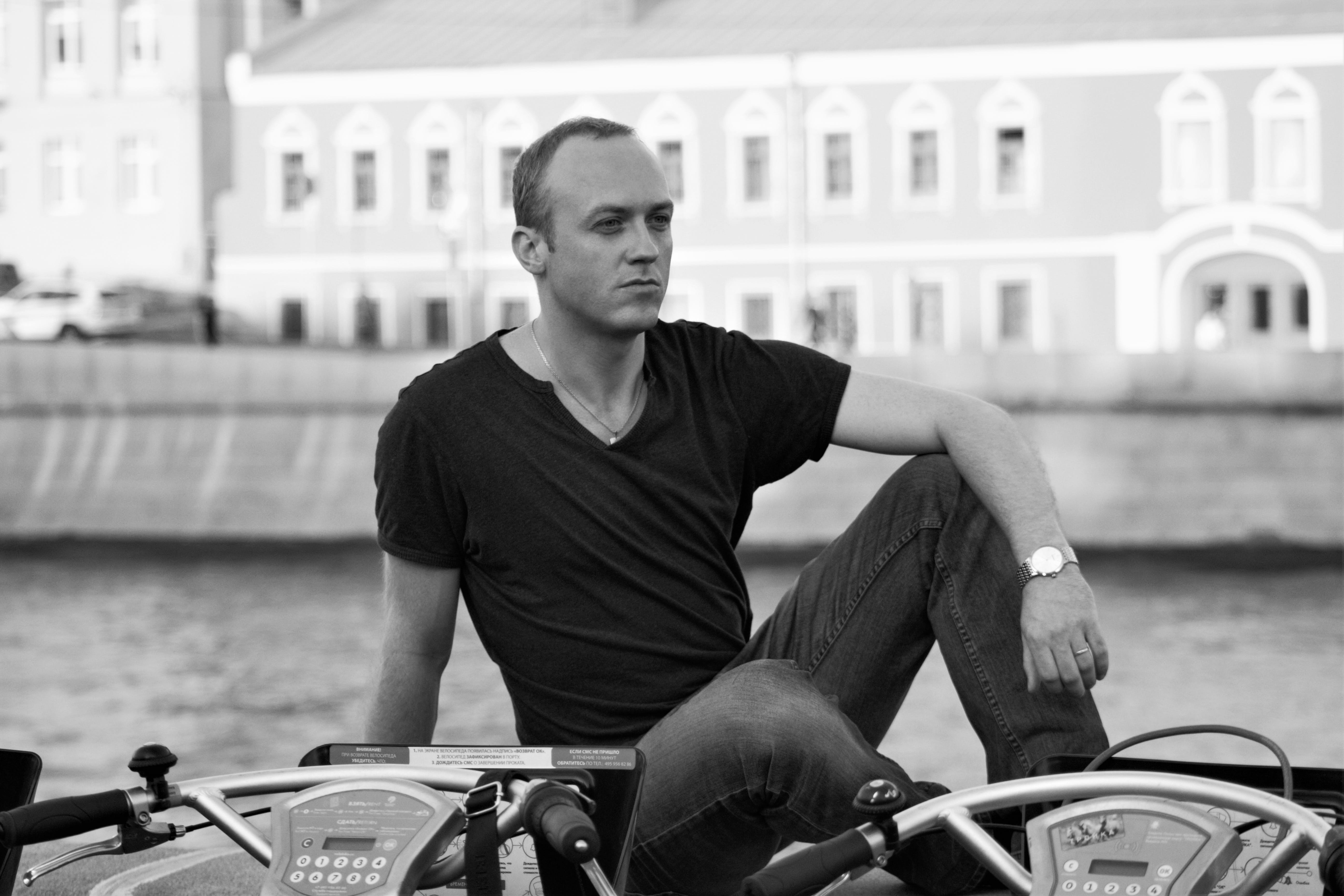 5K, adult, sitting, attractive, young Adult, adults only, style, city, model, man, young men, serious, one Person, males, Portrait, people, outdoors, Bw, HD Wallpaper