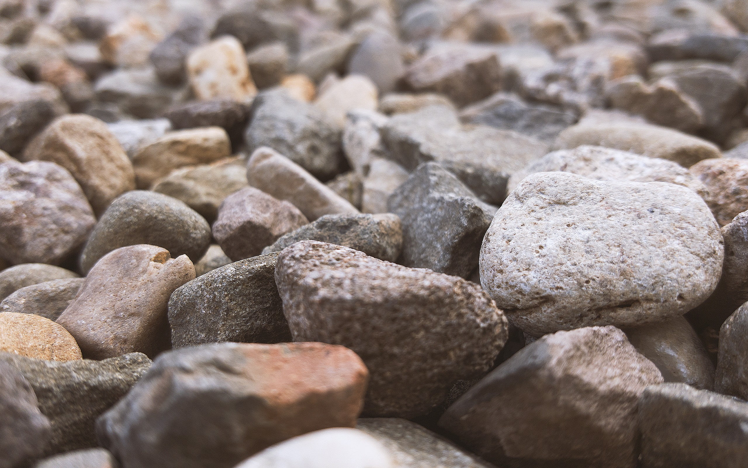 selective focus, high angle view, closeup, day, abundance, stone, rock - object, stones, large group of objects, nature, full frame, outdoors, rocks, macro, HD Wallpaper