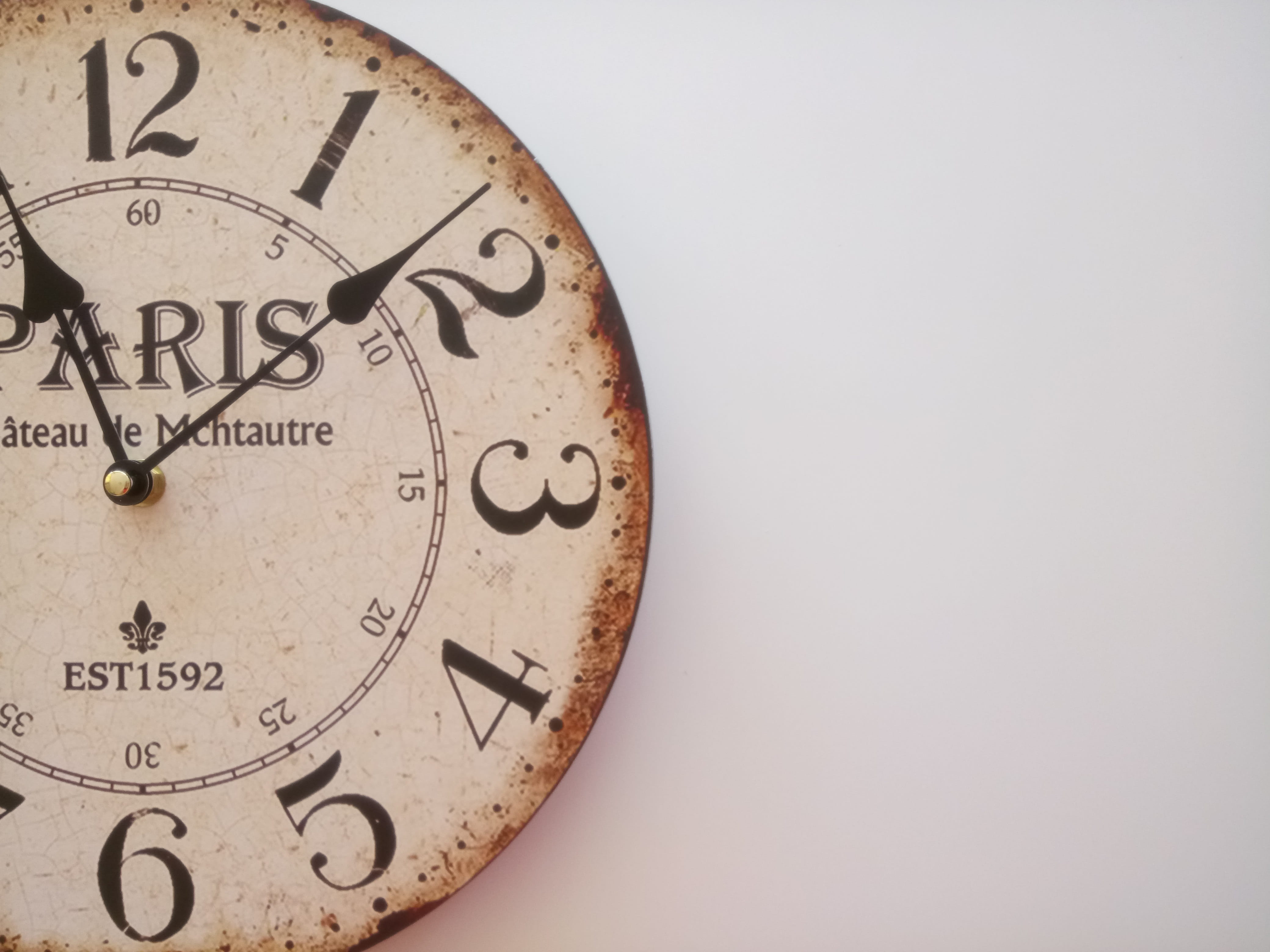 wall, design, cut out, single object, old, number, white background, pocket watch, apartment, instrument of time, hour, paris, indoors, copy space, hour hand, HD Wallpaper