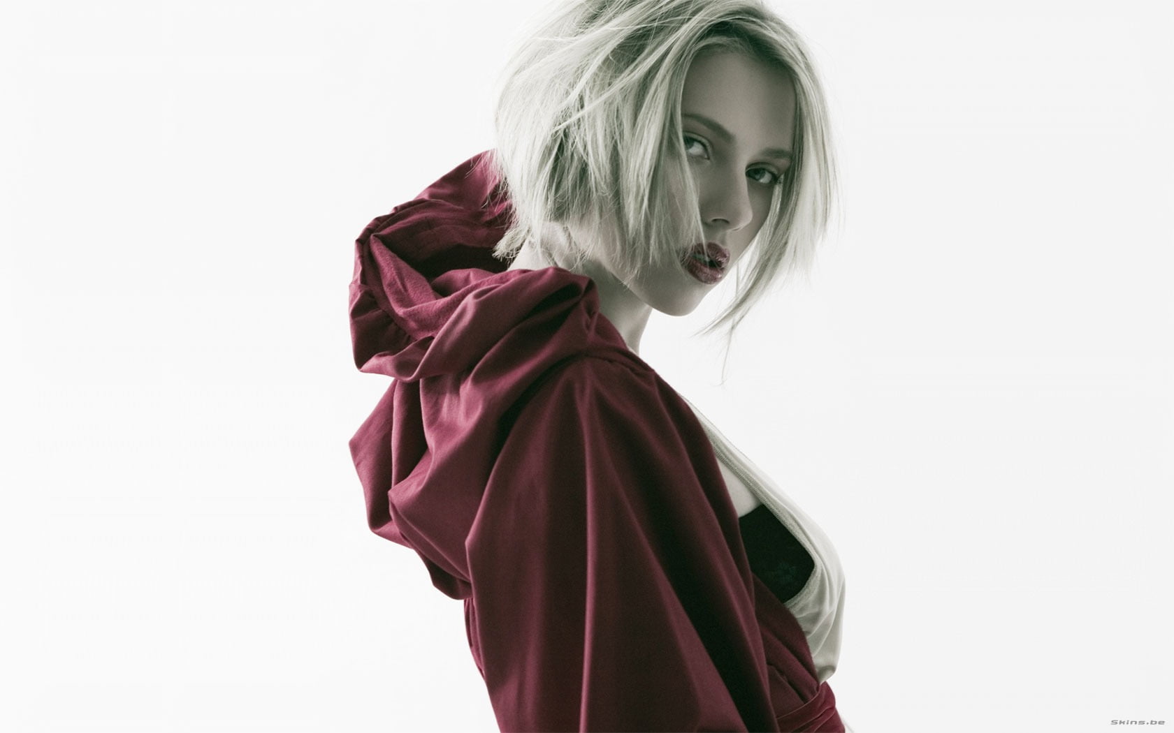 young women, adult, Scarlett Johansson, portrait, beautiful woman, looking, studio shot, fashion, contemplation, actress, hair, young adult, women, looking at camera, HD Wallpaper