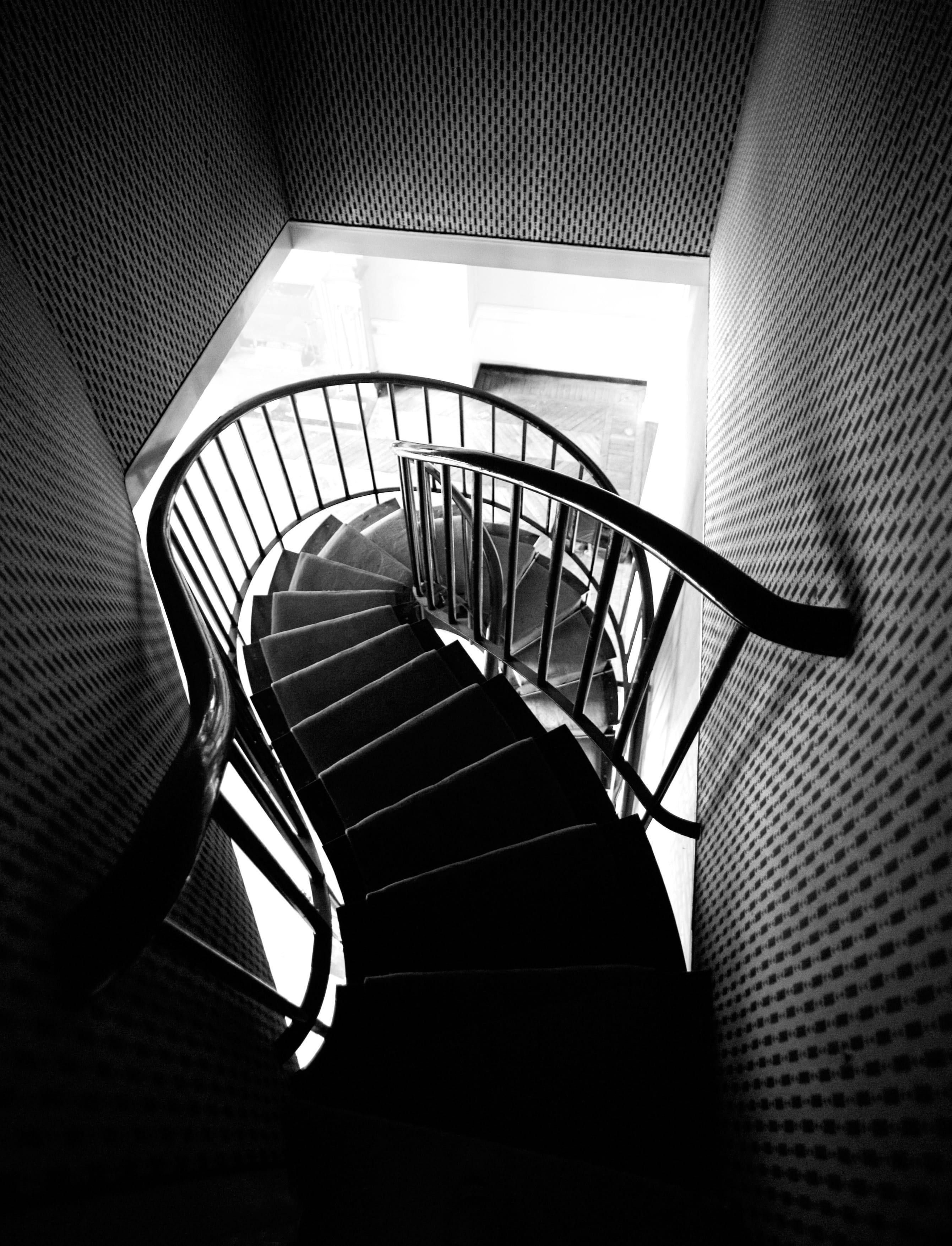 built structure, diminishing perspective, empty, day, bn, ceiling, absence, no people, staircase, 2K, railing, spiral, interior design, architecture, pattern, Phone HD Wallpaper