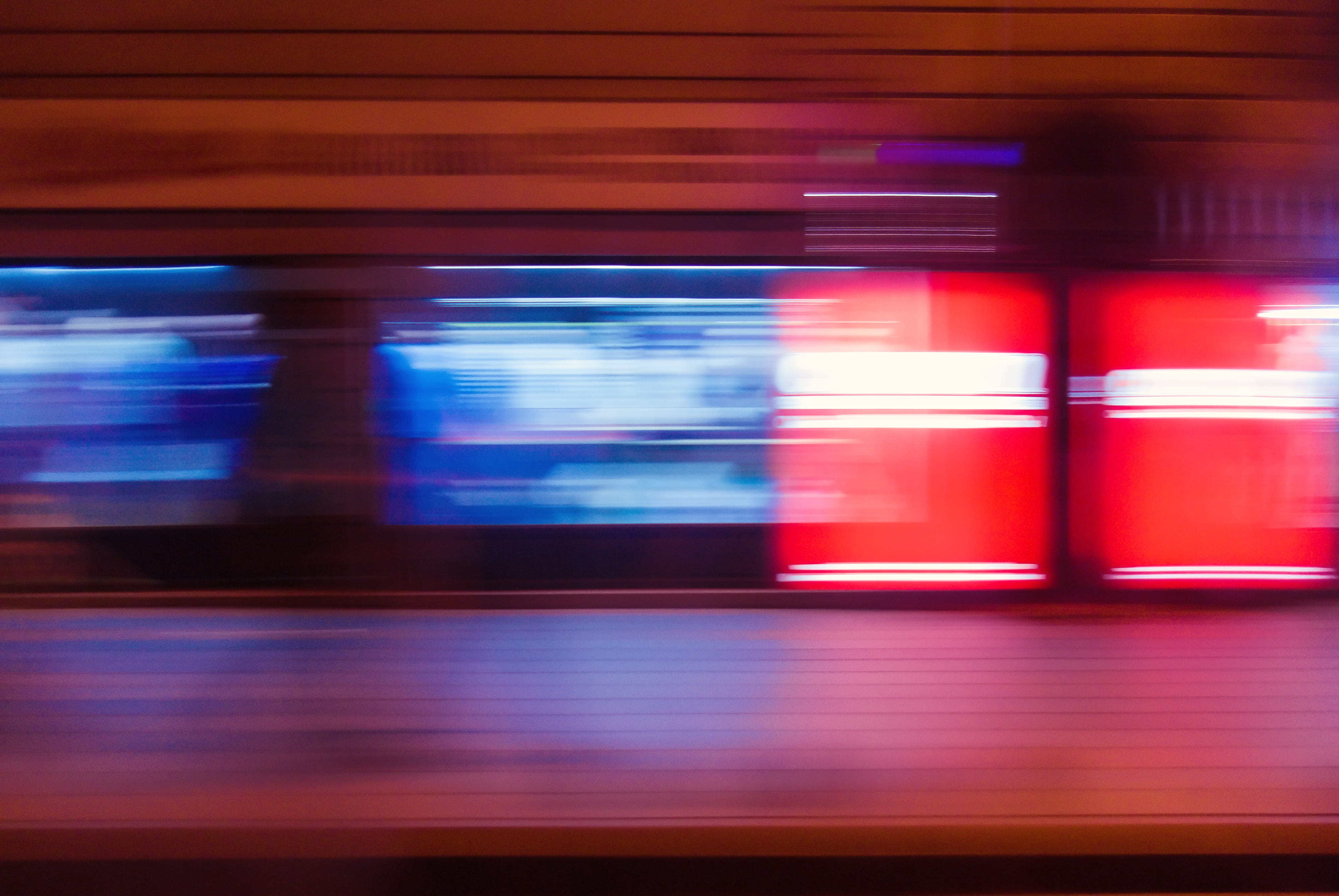outdoors, abstract, unrecognizable Person, action, train, mode of Transport, tracking, unstopable, commuter, travel, traffic, station, fast, defocused, HD Wallpaper