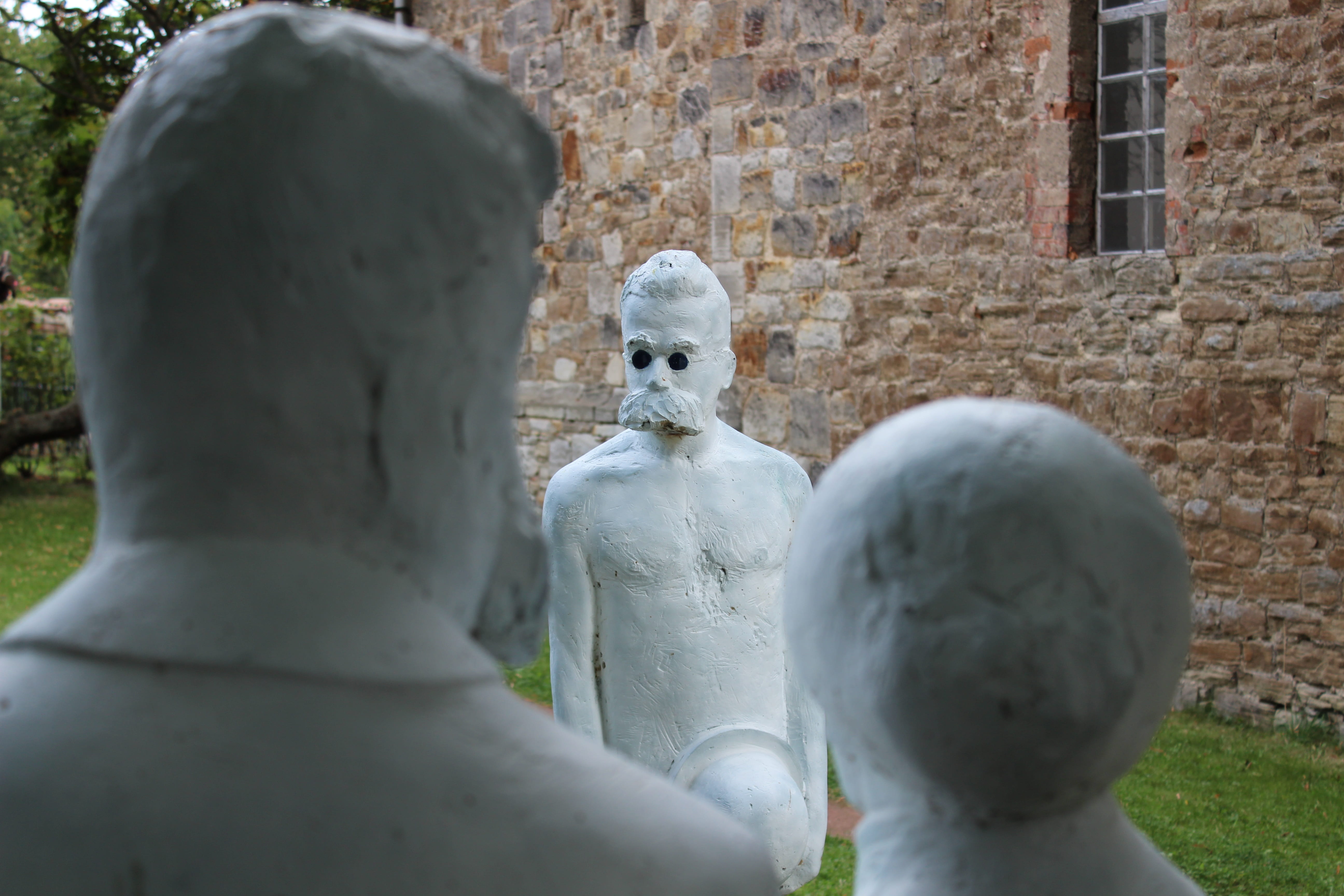 craft, artwork, sculpture art, outdoors, white, architecture, no people, figure, religion, sculpture, nietzsche, art and craft, creativity, belief, statue, HD Wallpaper