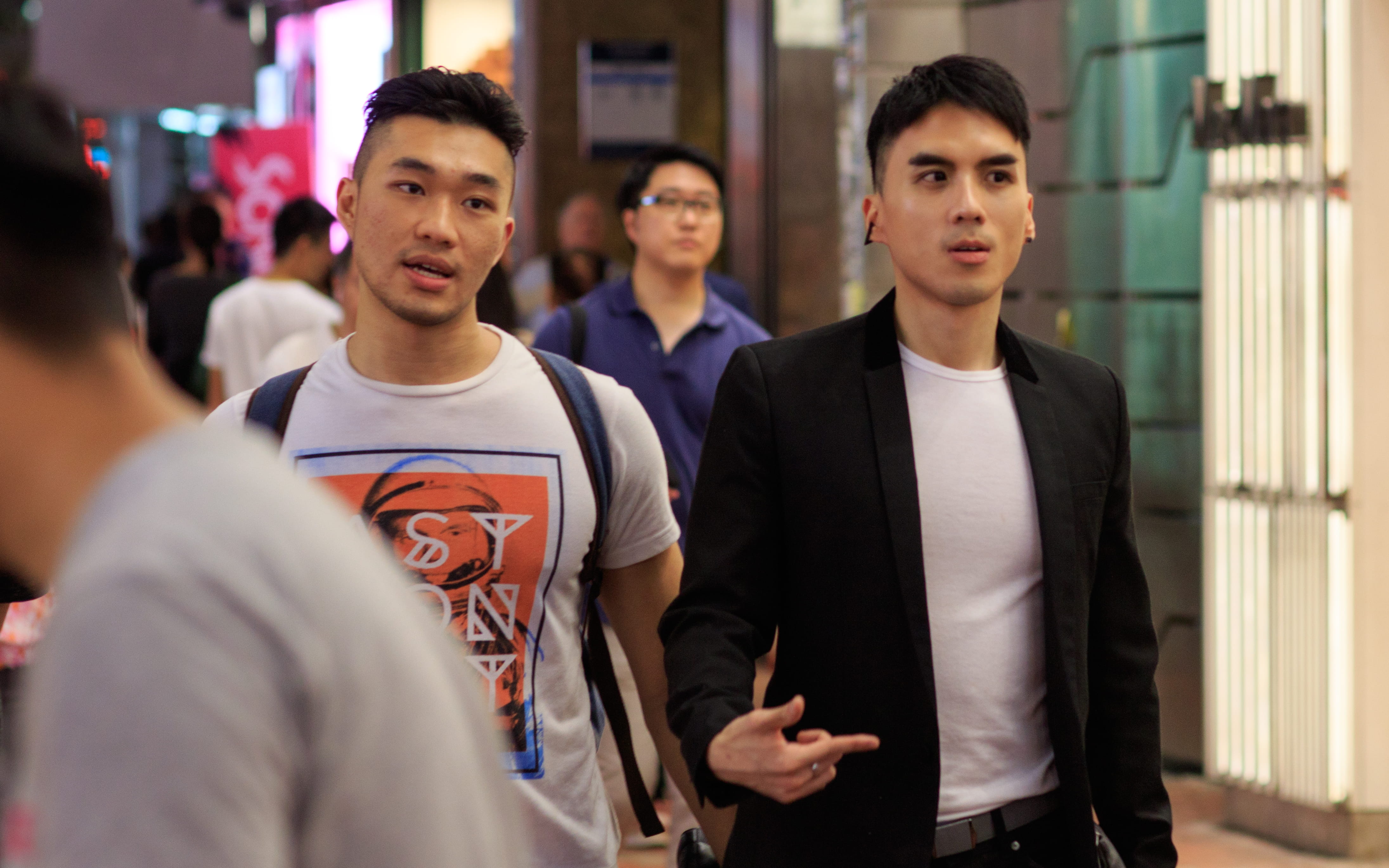 waist up, business person, hong kong, front view, 4K, well-dressed, communication, adult, businessman, business, group of people, portrait, walking, men, HD Wallpaper