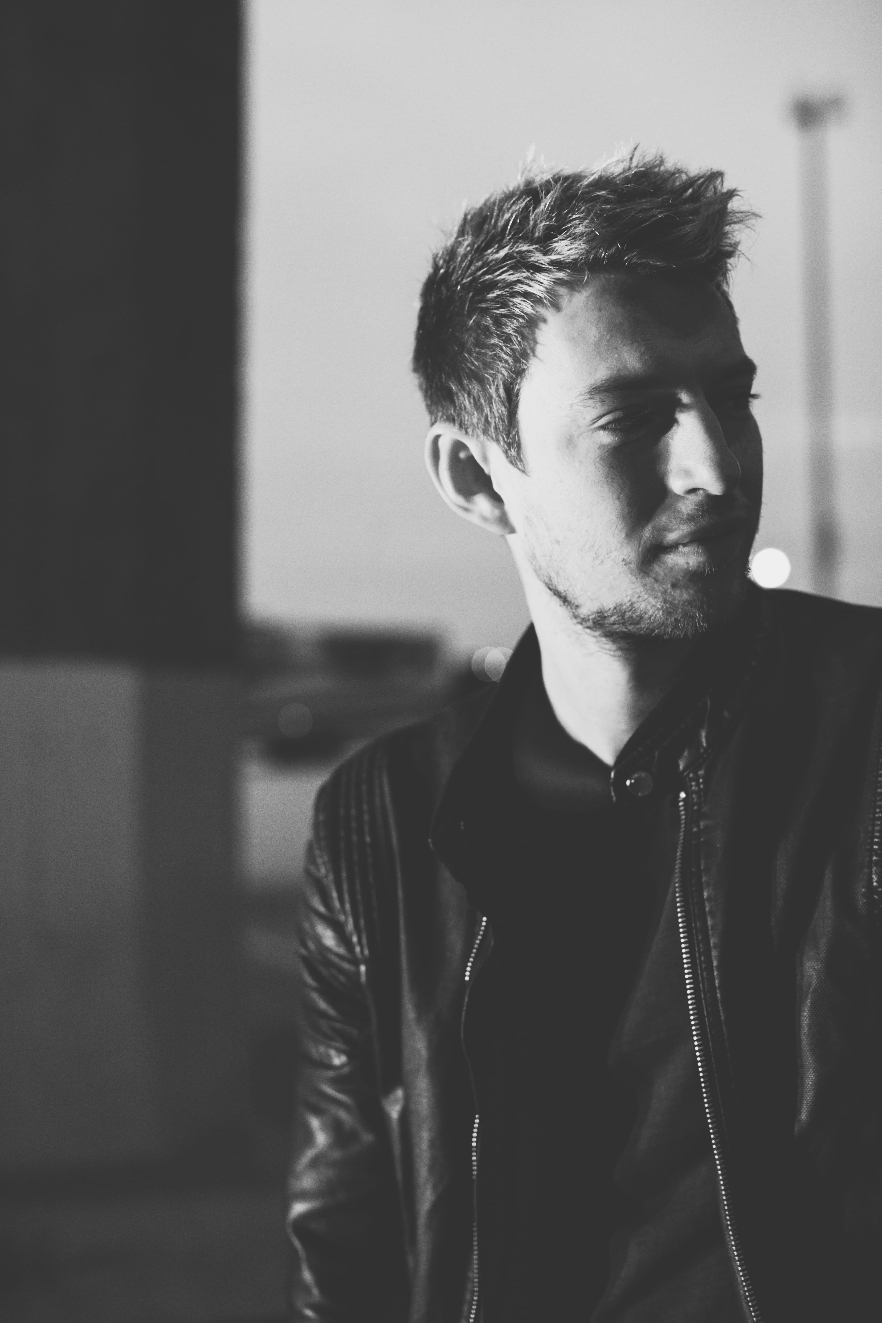 front view, black and white, waist up, 5K, clothing, casual clothing, looking away, standing, lifestyles, beautiful people, real people, indoors, beard, Phone HD Wallpaper