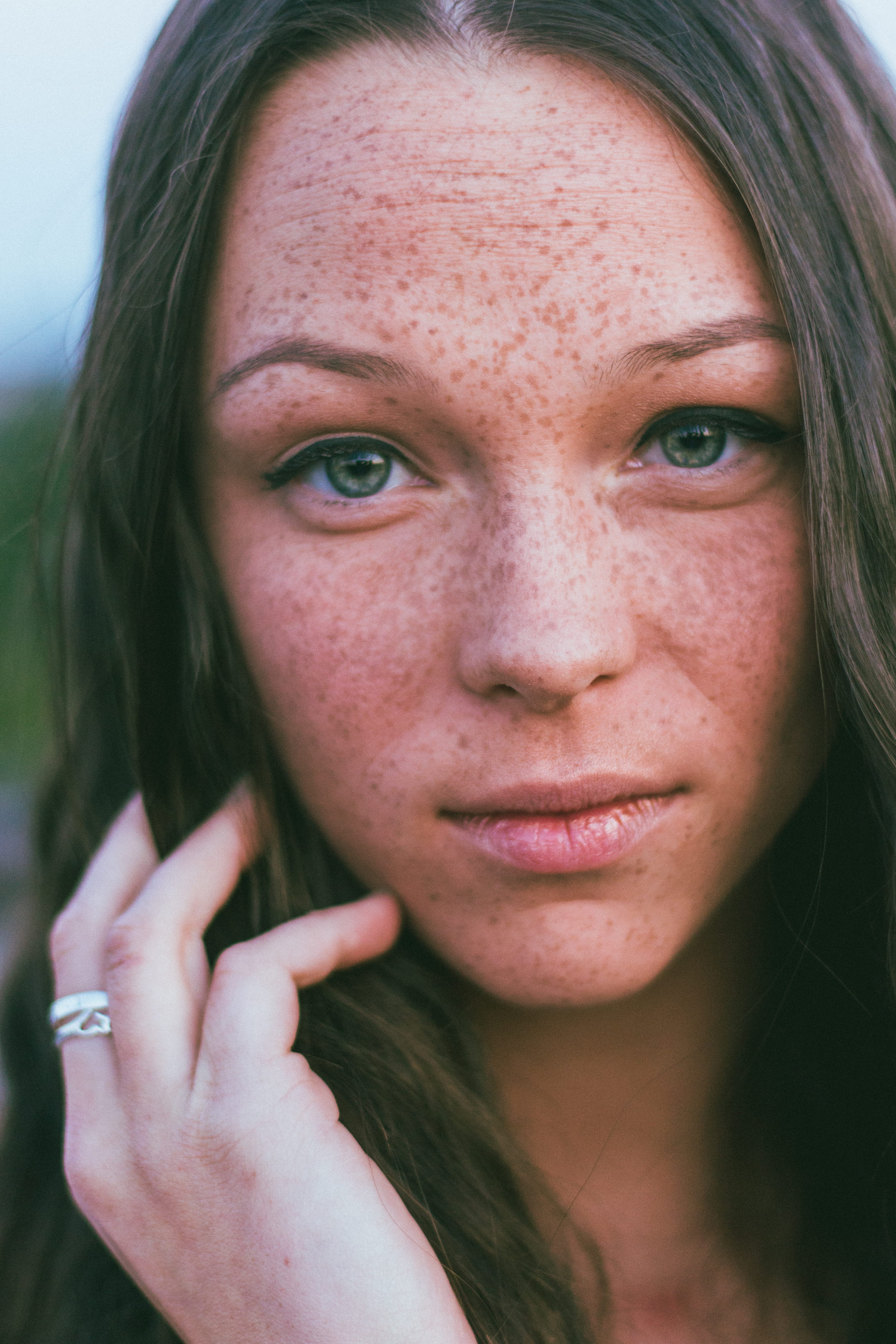 young adult, real people, intense, looking at camera, finger, day, teenager, stoneham, human hand, long hair, face, hair, model, united states, human body part, Phone HD Wallpaper