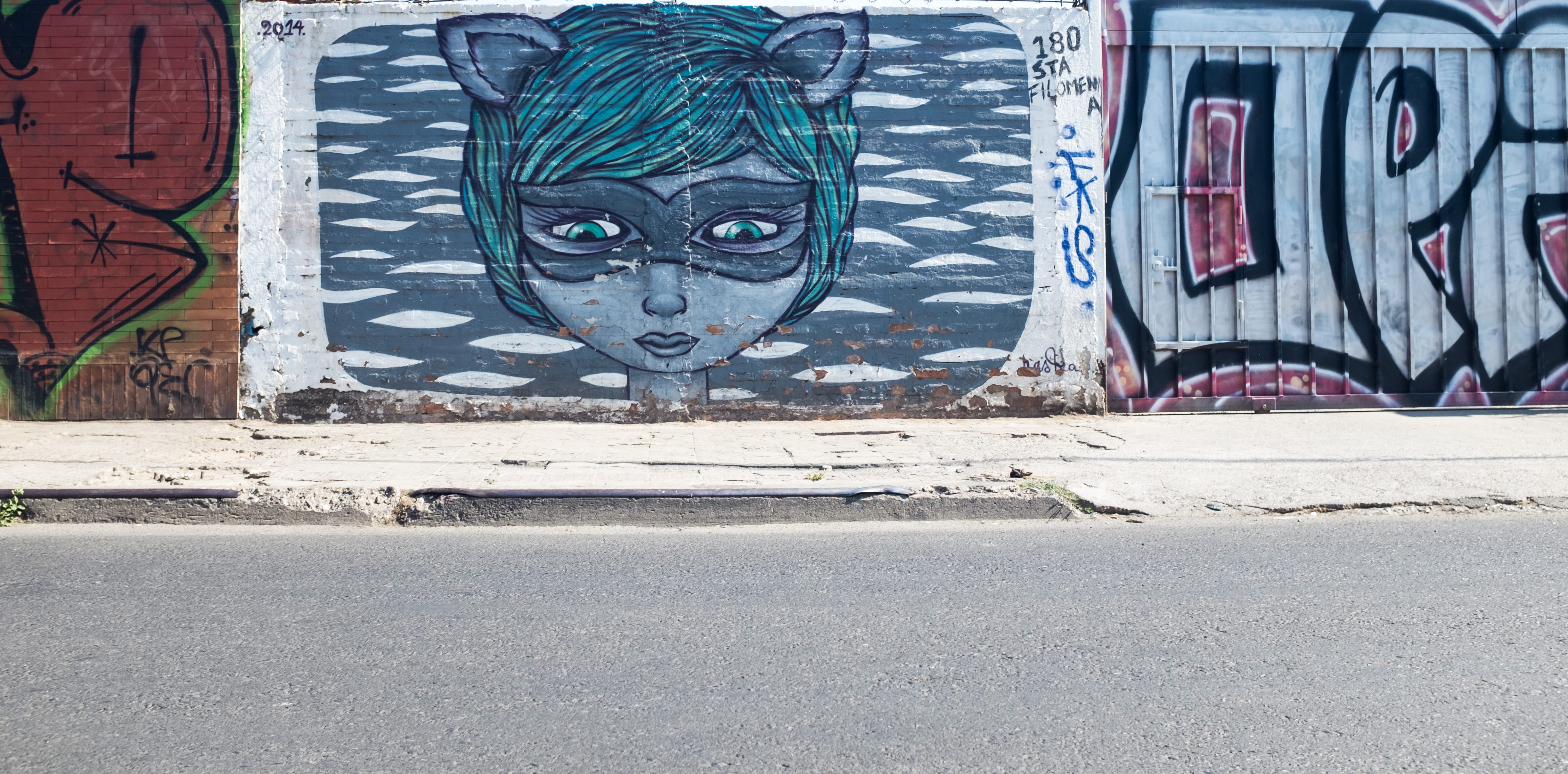 santiago, creativity, graffiti, art, building exterior, representation, outdoors, chile, road, architecture, wall art, day, wall, watching, no people, grafiti, HD Wallpaper