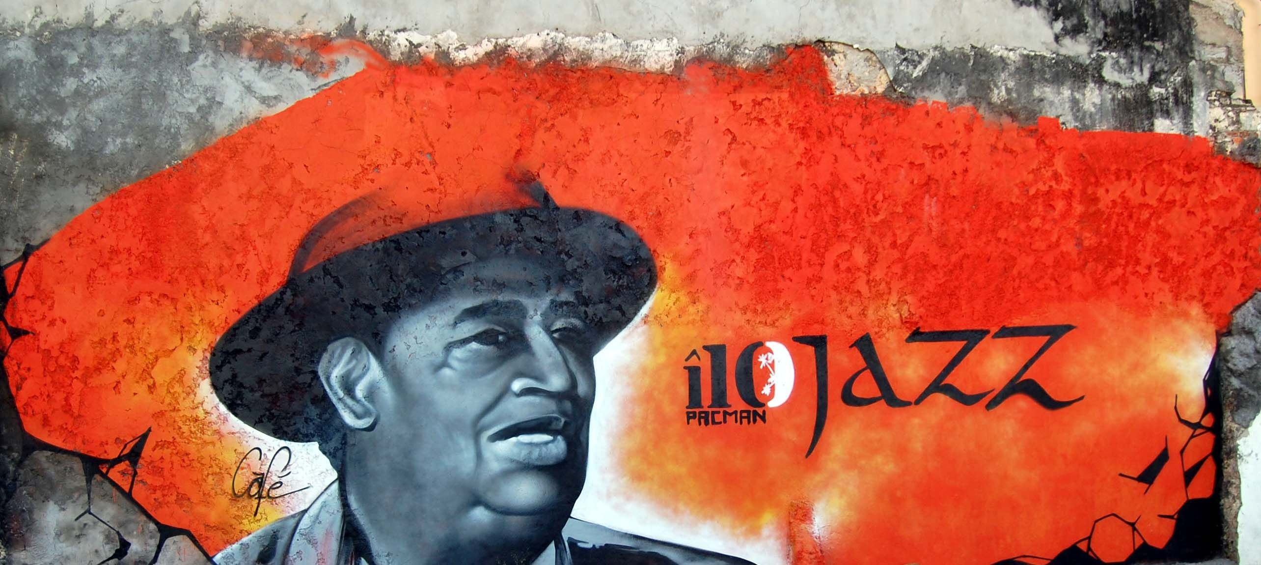 text, representation, 2K, western script, sculpture, street art, communication, jazzman, musicians, mural, day, close-up, human representation, creativity, HD Wallpaper