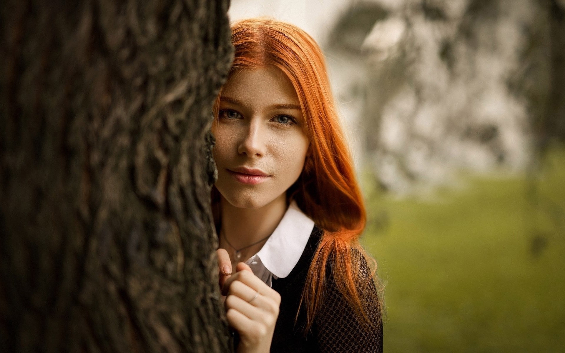 trunk, teenager, redhead, young adult, contemplation, one person, beauty, women, looking at camera, adult, portrait, plant, 1080P, tree, young women, pretty girl pictures 1920x1200, HD Wallpaper