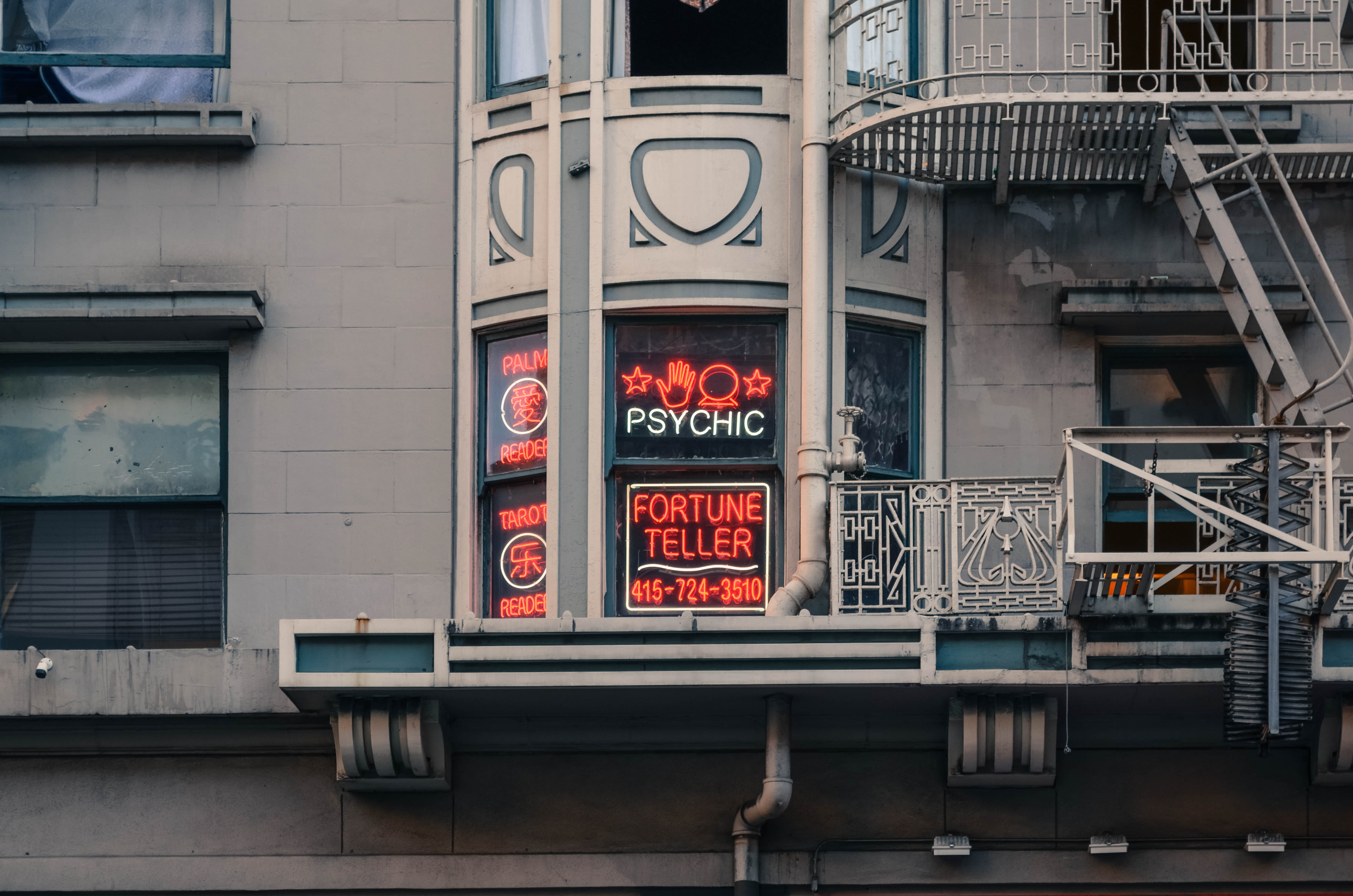 photo, fortune teller, concrete, outdoors, no people, built structure, window, architecture, building exterior, store, sign, staircase, psychic, railing, HD Wallpaper