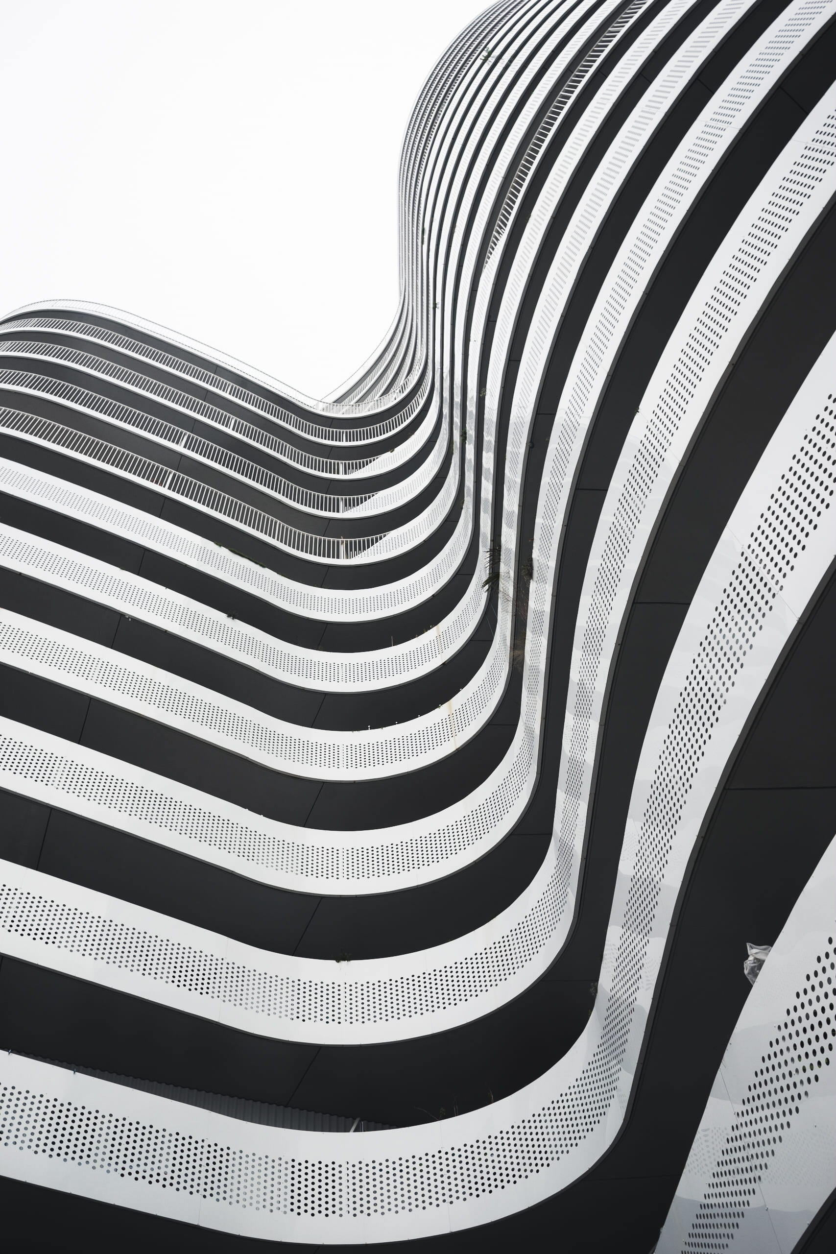 full frame, photo, digital, design, shape, modern, backgrounds, architecture, repetition, gray, metal, nature, bilding, balcony, white, spiral, day, built structure, Phone HD Wallpaper