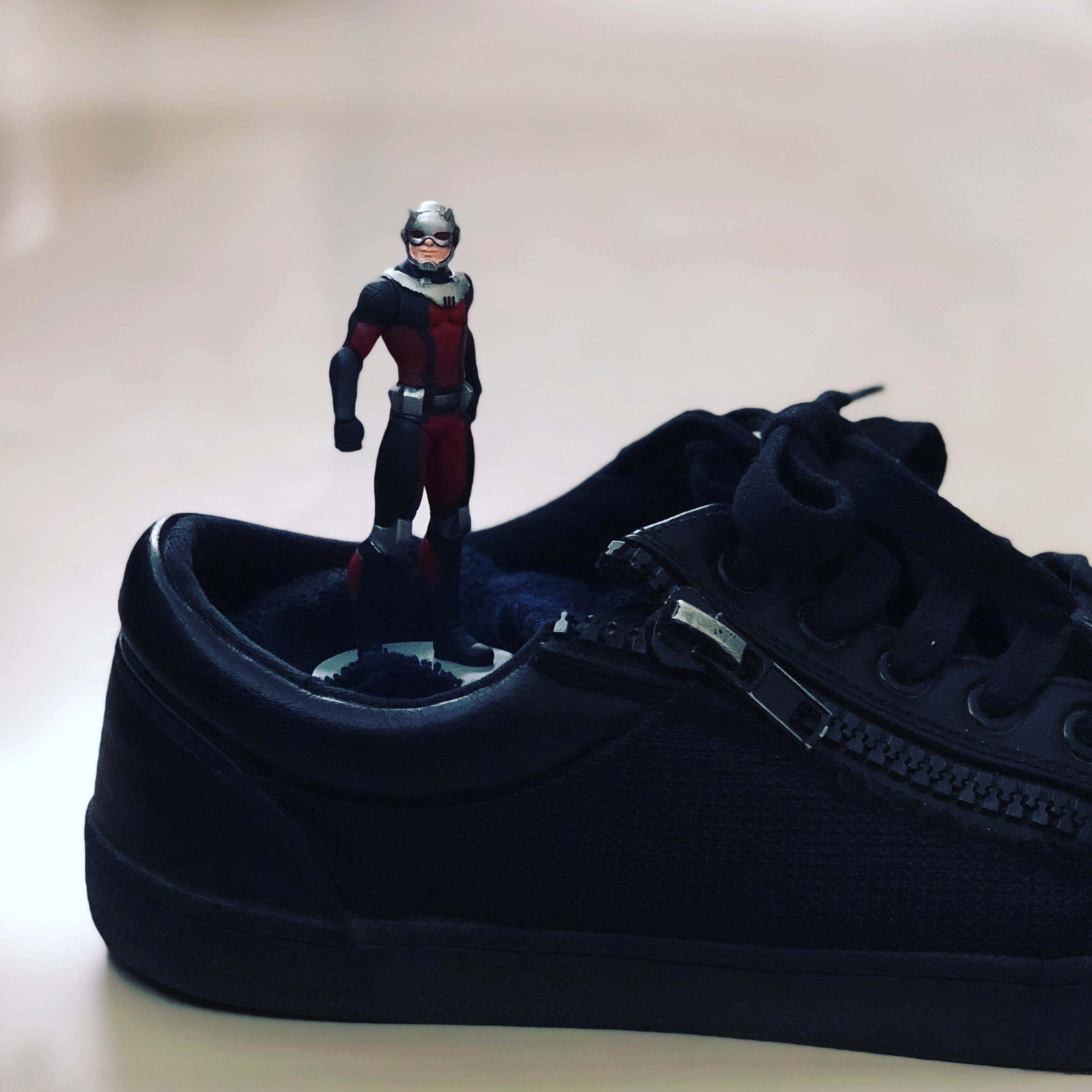 sports equipment, indoors, human representation, close-up, uniform, disney, representation, marvel, day, male likeness, winter sport, headwear, antman, Phone HD Wallpaper