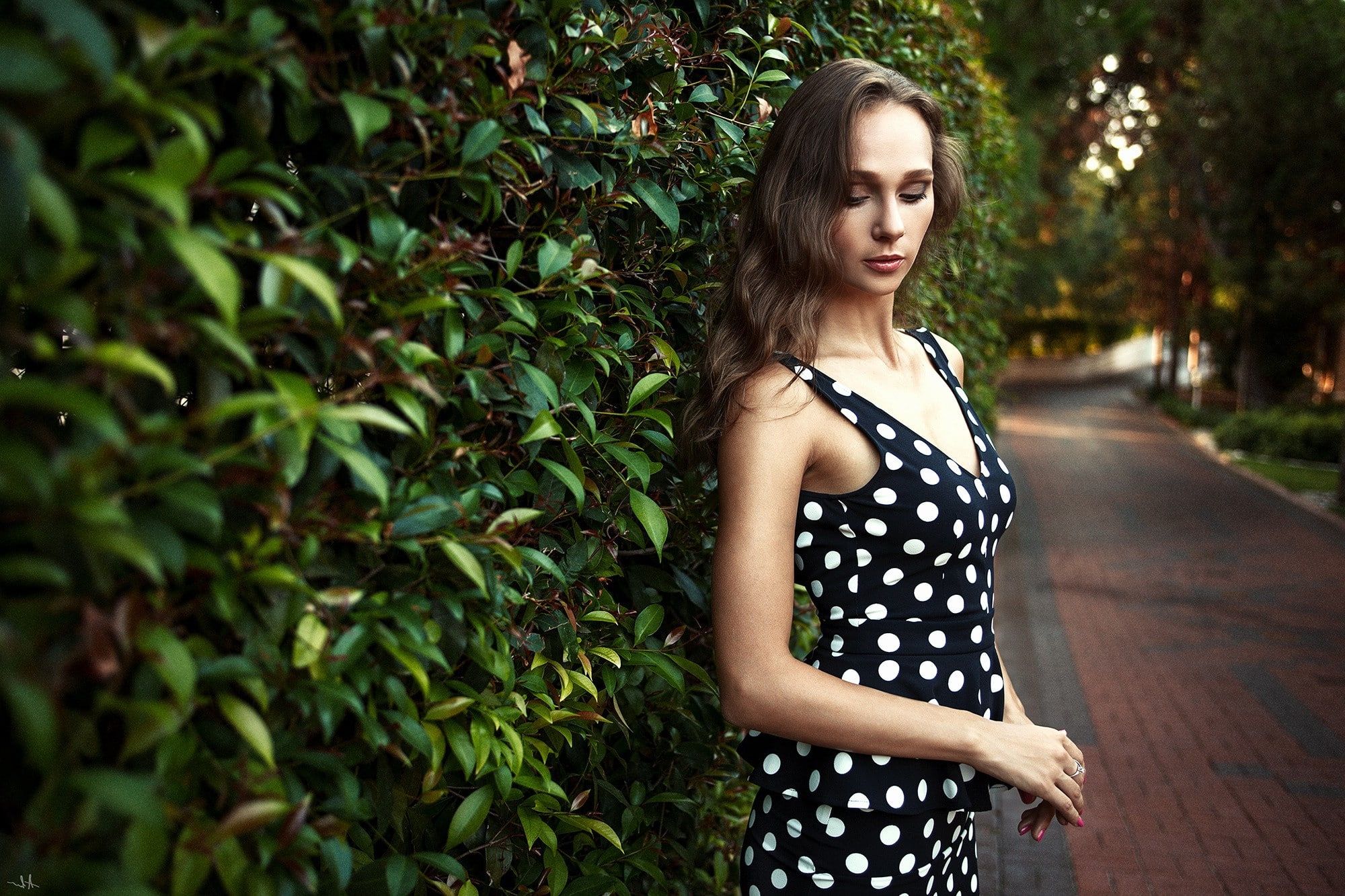 Kirill Averyanov, Women Outdoors, women, Closed Eyes, Wavy Hair, Polka Dots, 1080P, dress, model, Long Hair, brunette, Depth Of Field, HD Wallpaper