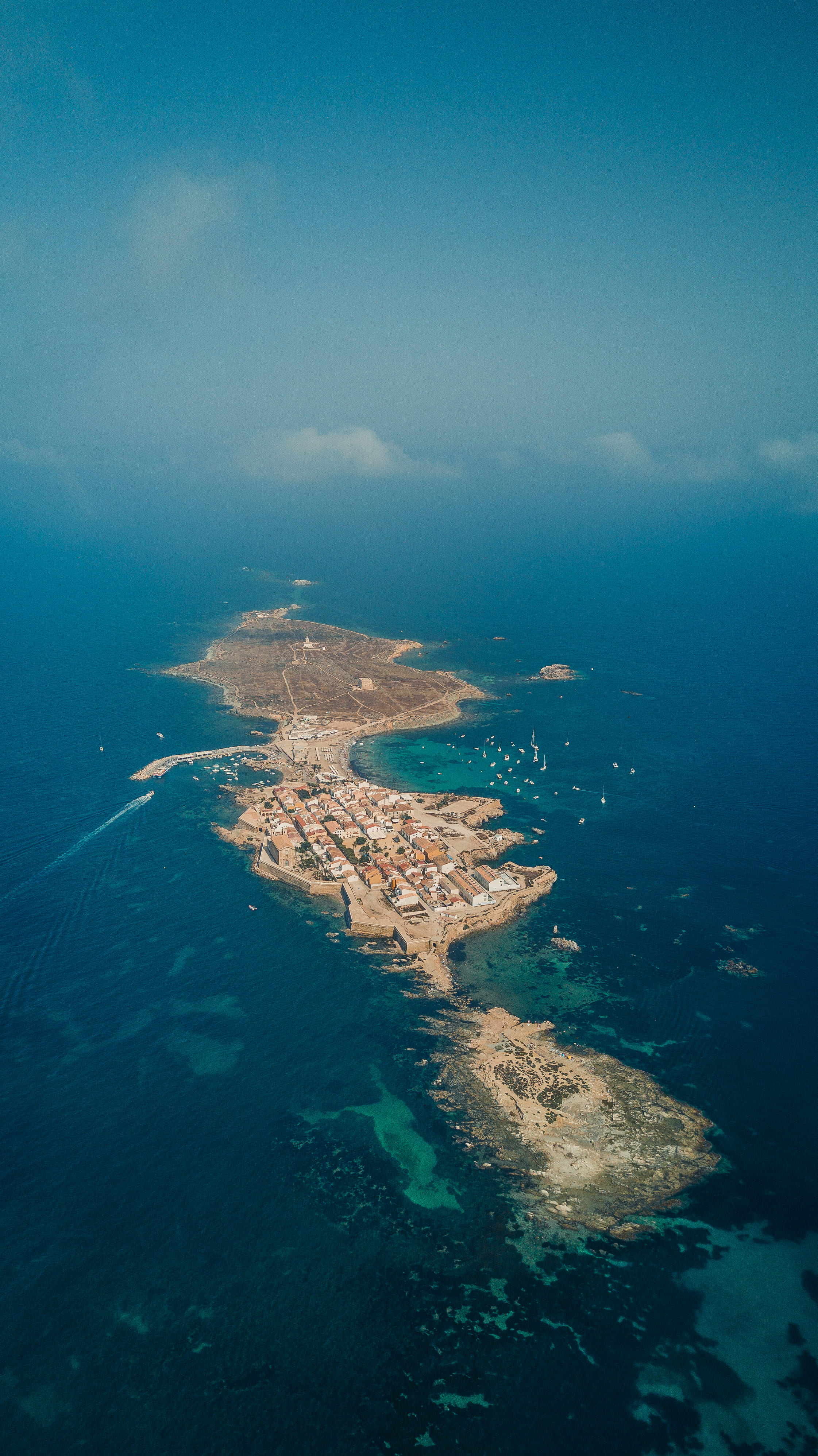 blue, high angle view, 4K, tabarca, outdoors, ocean, drone, aerial, city, alicante, cityscape, paradise, town, body, water, no people, brown, navy, oscean, Phone HD Wallpaper