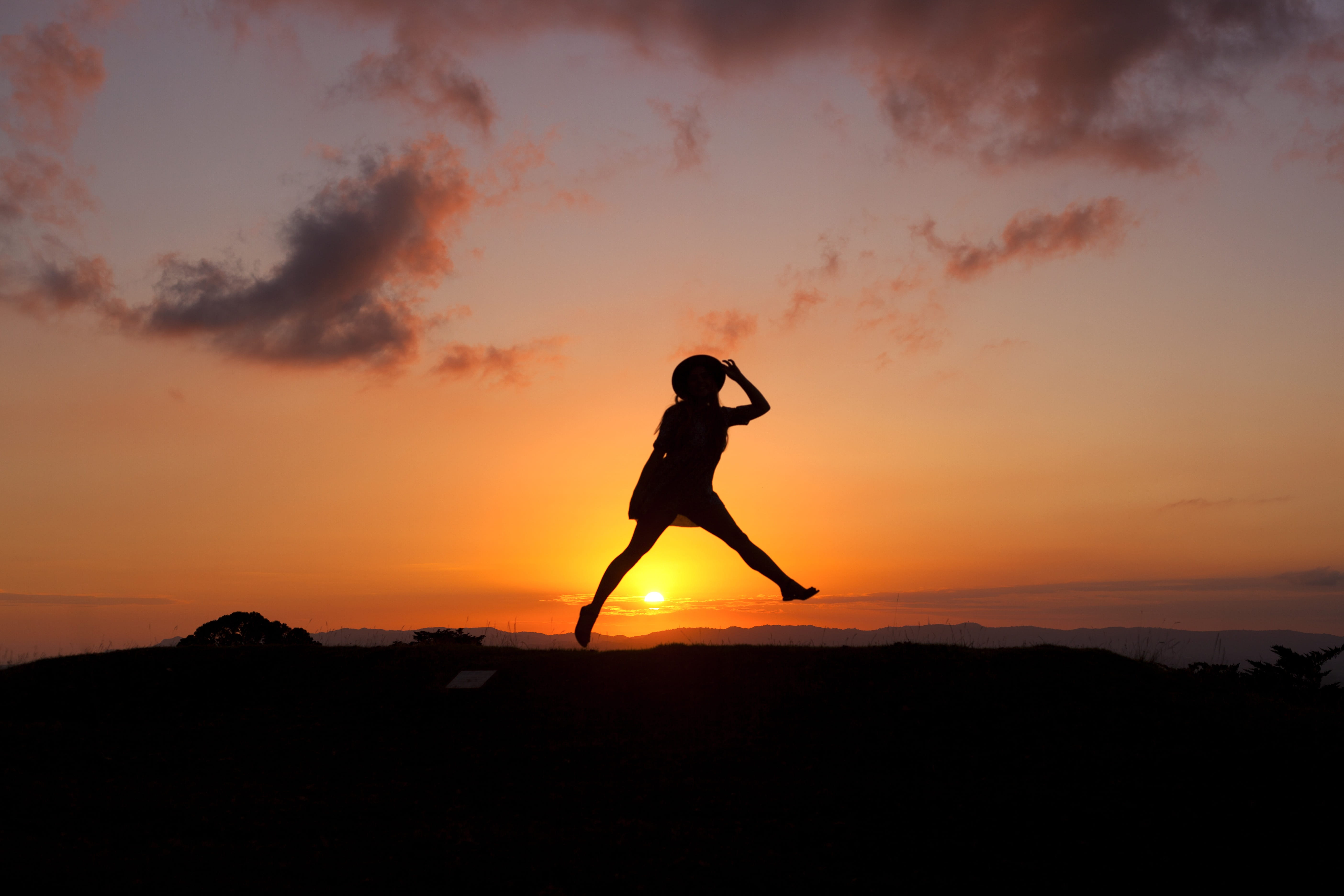 orange color, beauty in nature, real people, lifestyles, leg, tranquility, joy, silhouette, leisure activity, shadow, standing, human arm, cloud - sky, HD Wallpaper