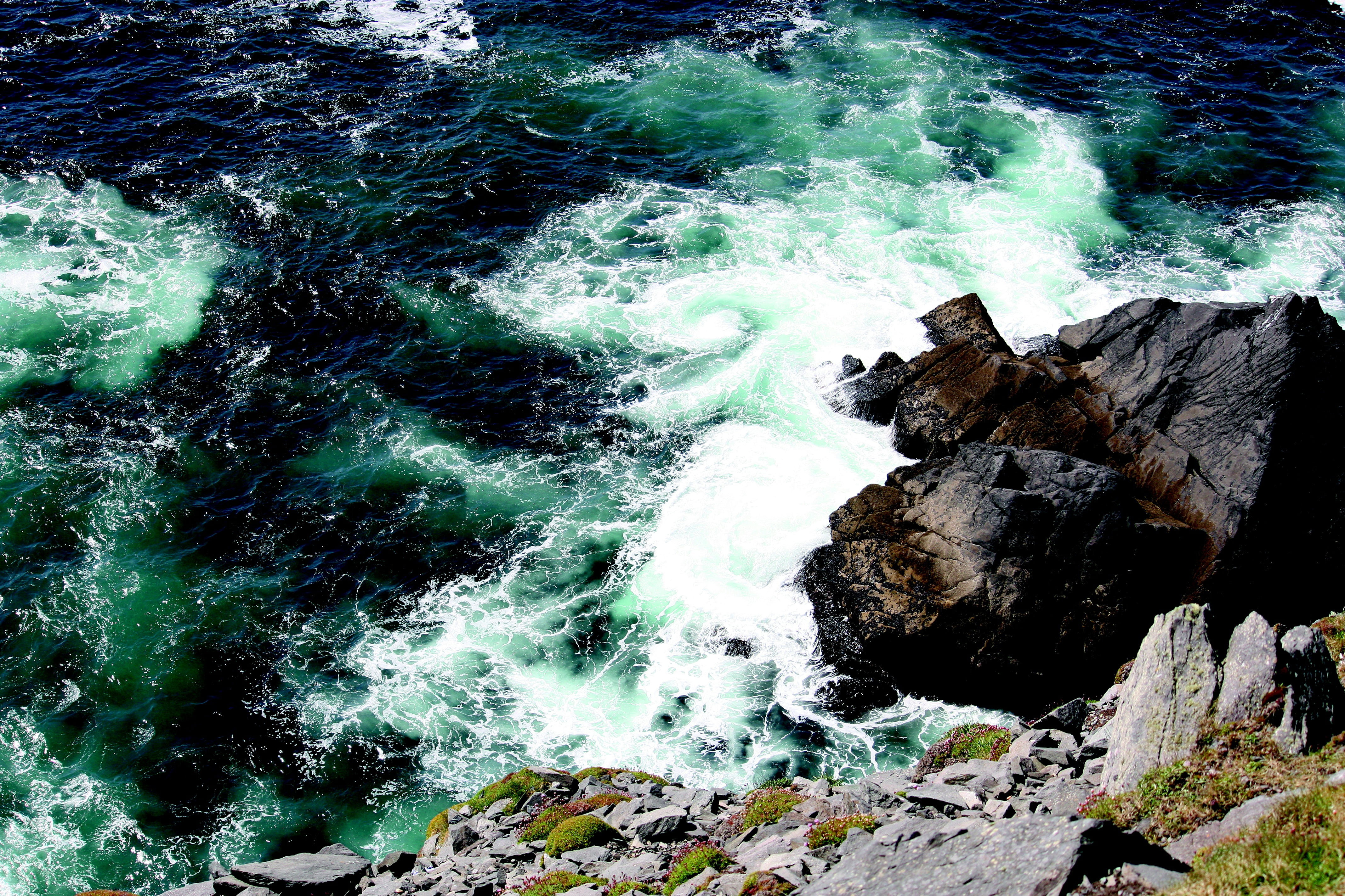 ocean surf, atlantic, outdoors, breaking, coast, rock - Object, power in nature, coastal, nature, sport, water, day, ireland, cliffs, solid, sound of the sea, HD Wallpaper