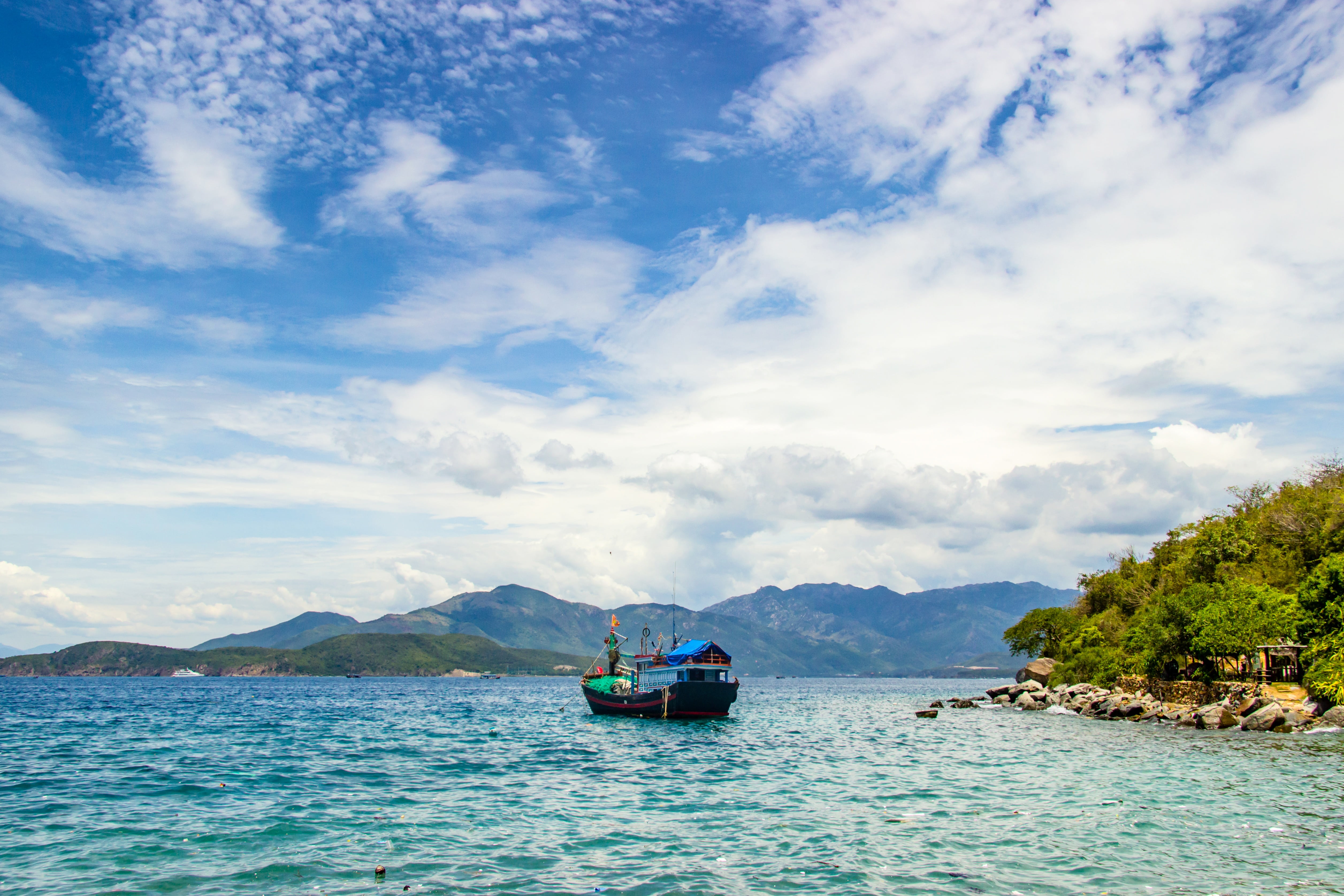 scenics - nature, tranquil scene, sea, beauty in nature, clouds, mode of transportation, write, home, vung tau, nature, non-urban scene, male, sky, day, HD Wallpaper