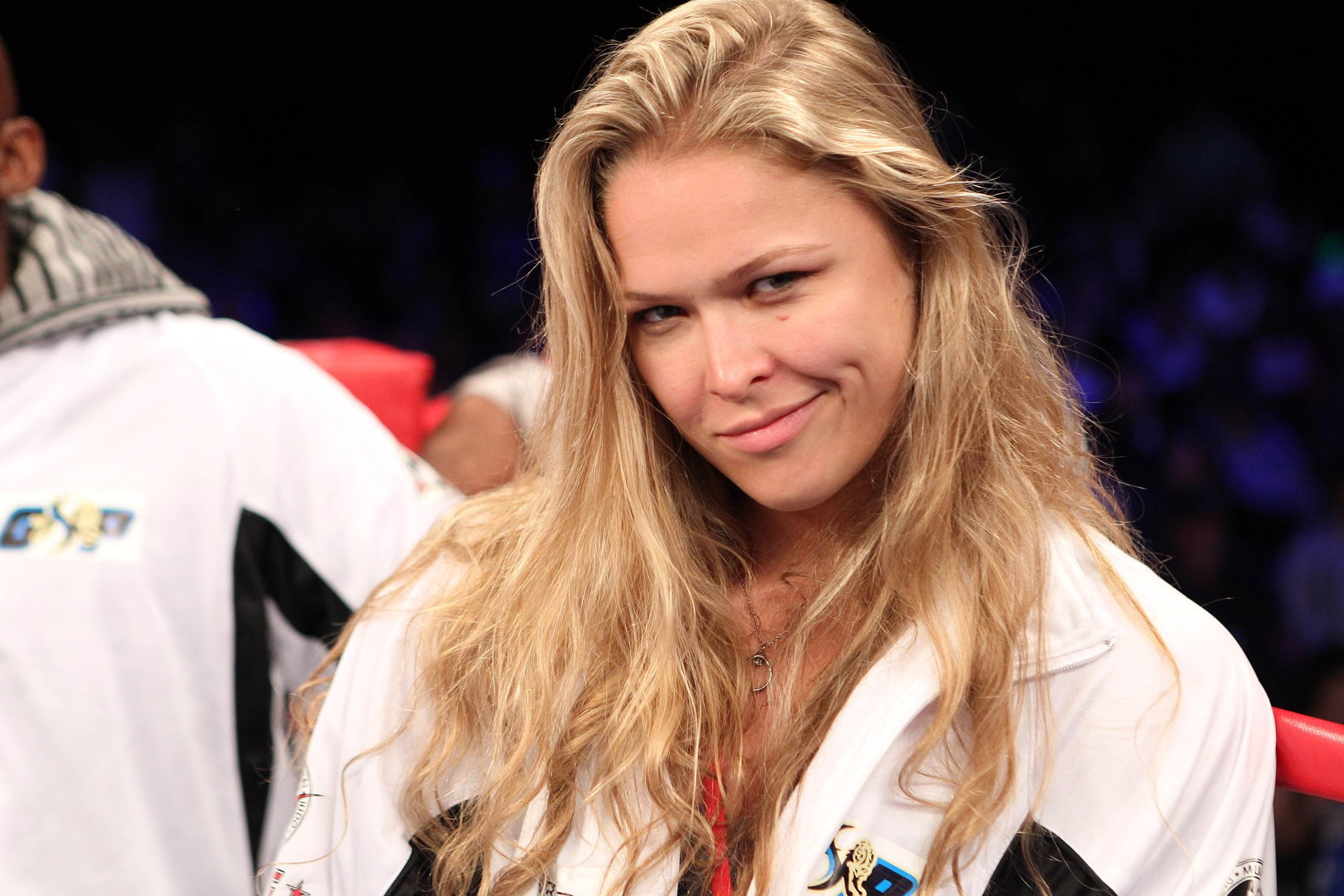 portrait, looking at camera, emotion, Judo, women, smiling, adult, beautiful woman, young women, Mma, long hair, headshot, spectator, people, happiness, HD Wallpaper