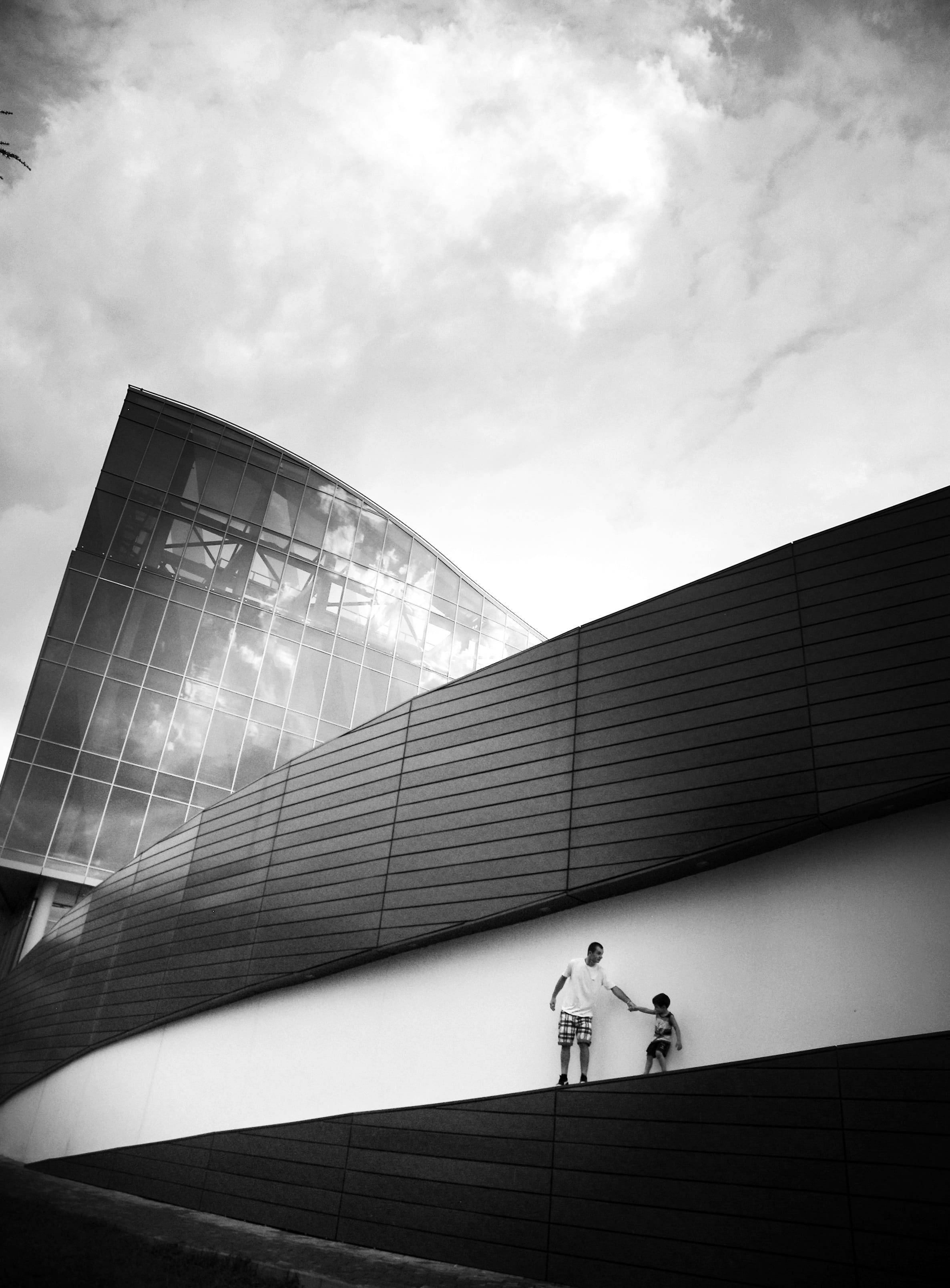 real people, city, cloud - sky, office building exterior, family, day, sky, nature, best, one person, 2K, standing, form, lines, outdoors, sunlight, life, Phone HD Wallpaper