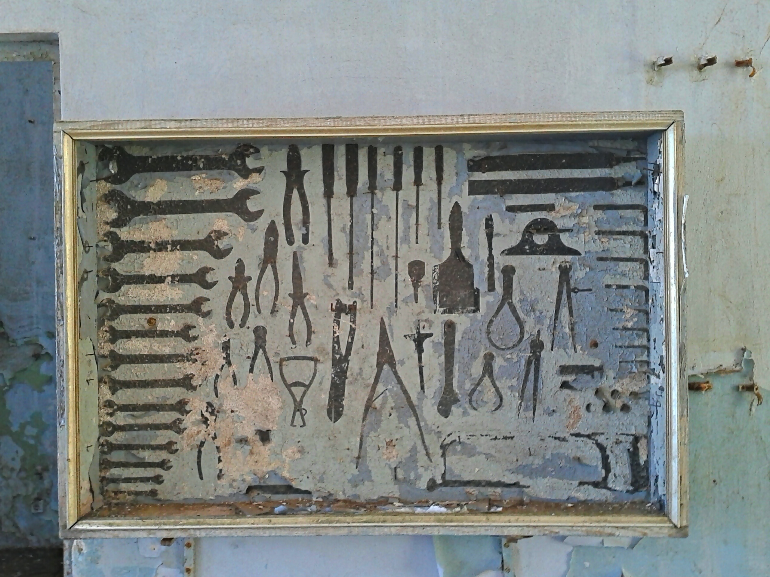 handheld, old, capital letter, western script, safety, no people, toolbox, information, box, day, boxes, painting, information sign, wall, metal, number, HD Wallpaper