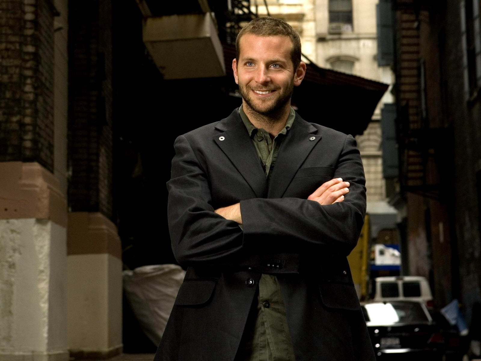males, people, indoors, business, front View, young Adult, street, smiling, industry, outdoors, standing, s, stylish, portrait, actor, one Man Only, confidence, HD Wallpaper