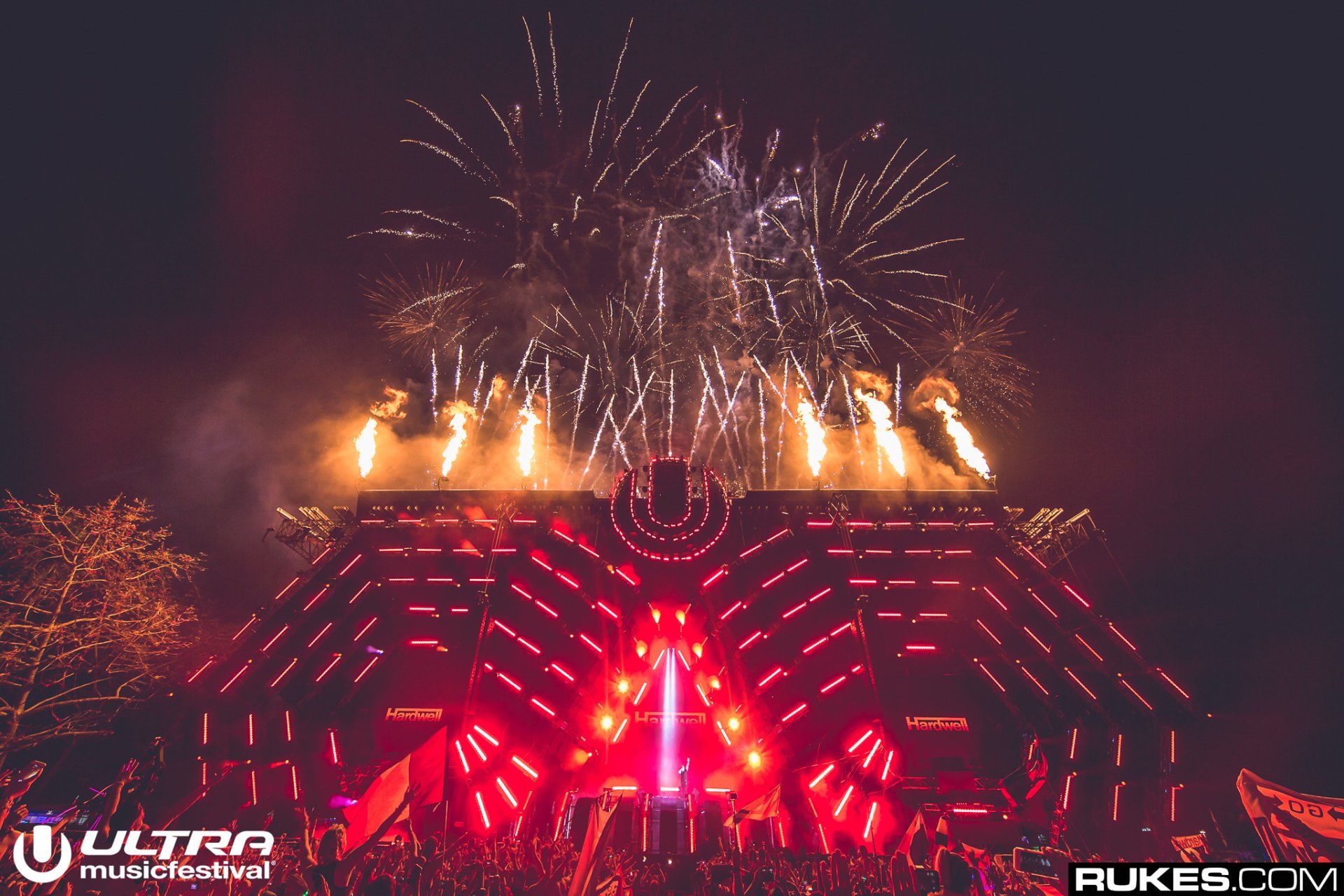 1080P, DJ, Miami, Night, Robbert van de Corput, Hardwell, Crowd, Ultra Music Festival, Fireworks, Music, Festival, Red, HD Wallpaper