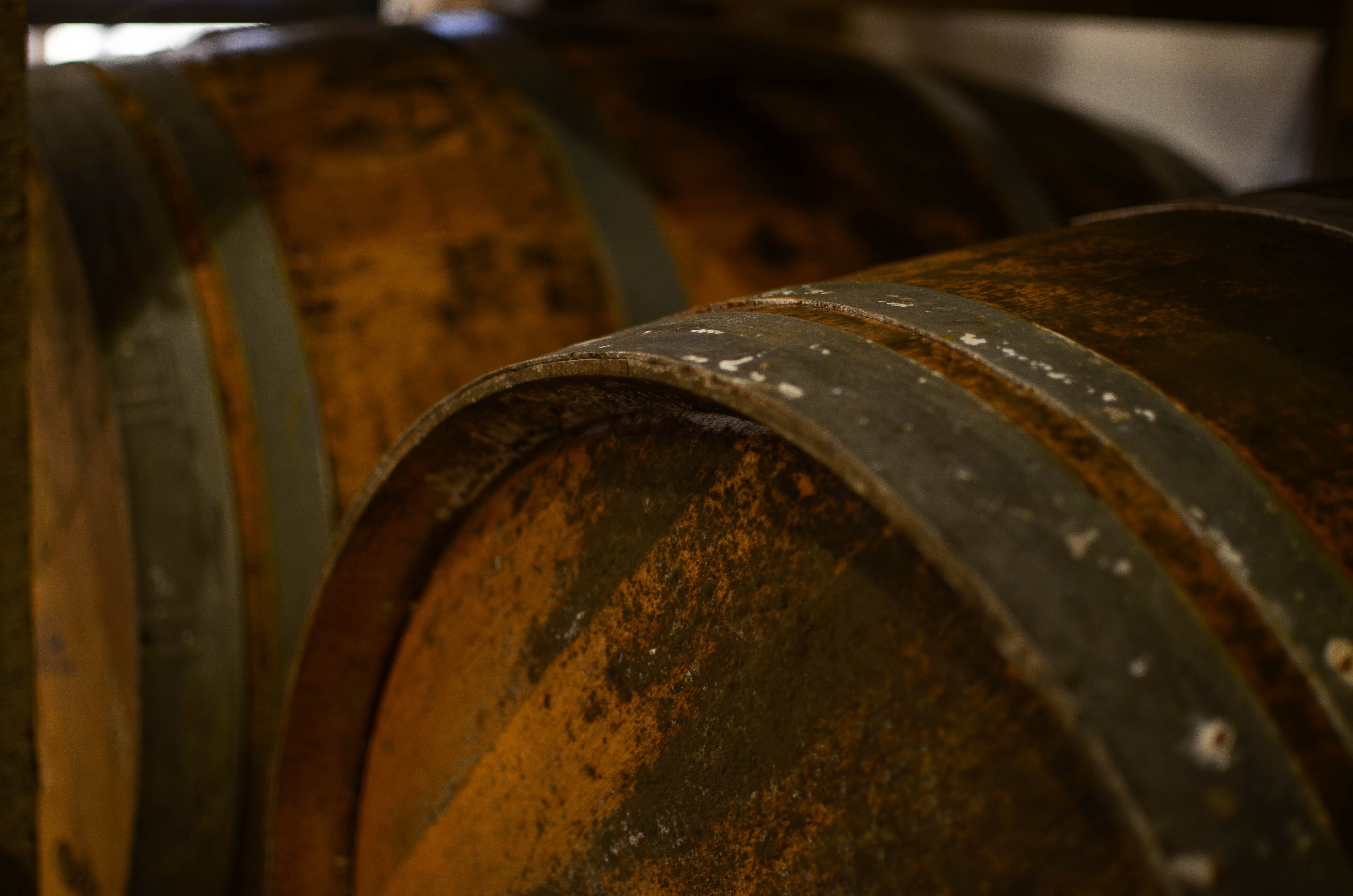 dark, cylinder, room for text, barn, wine cask, 4K, drink, wine barrel, wood, rustic, alcohol, close-up, container, refreshment, barrel, united states, HD Wallpaper