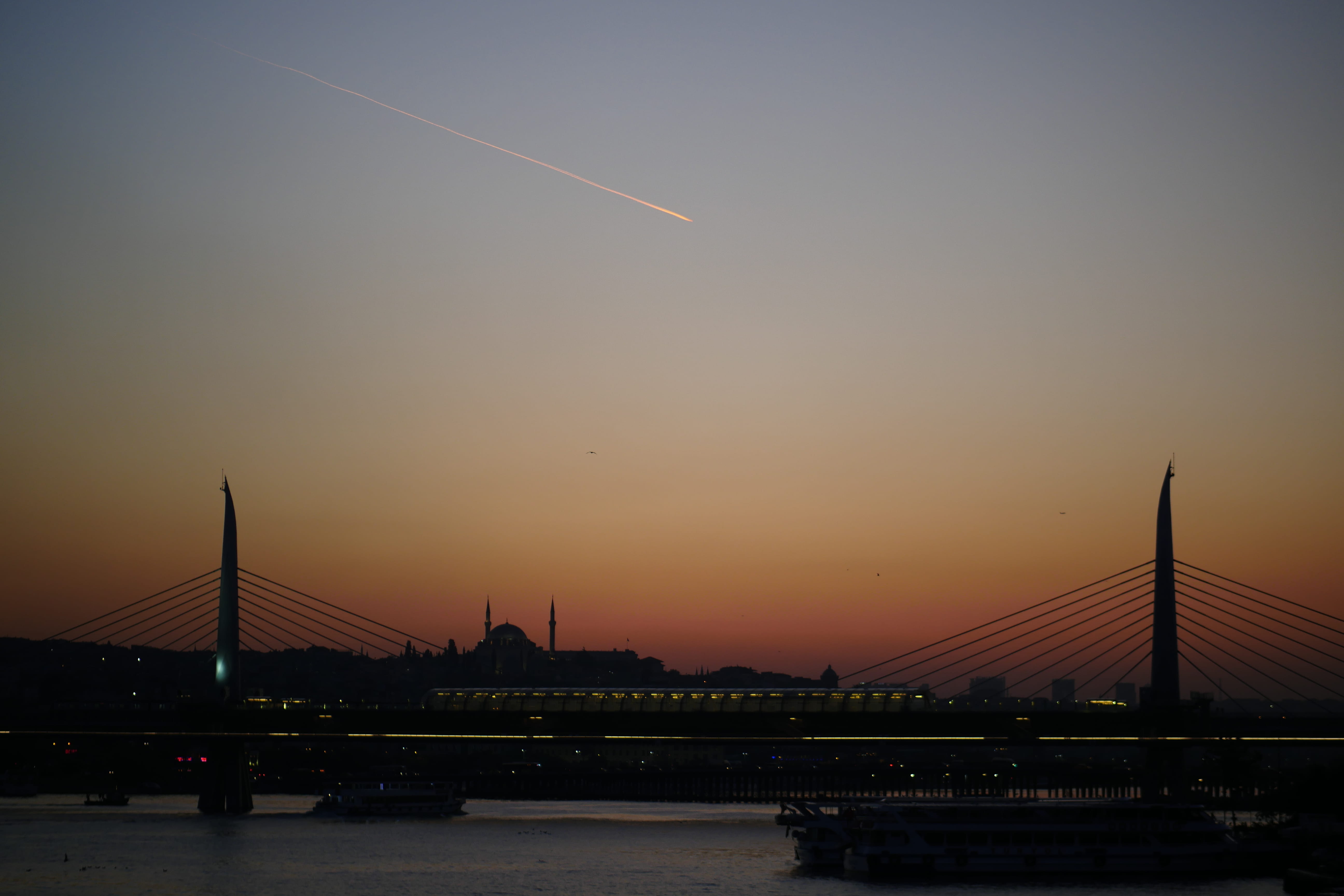transportation, building exterior, 5K, sunset, bridge - man made structure, vapor trail, sky, orange color, cityscape, built structure, turkey, engineering, HD Wallpaper
