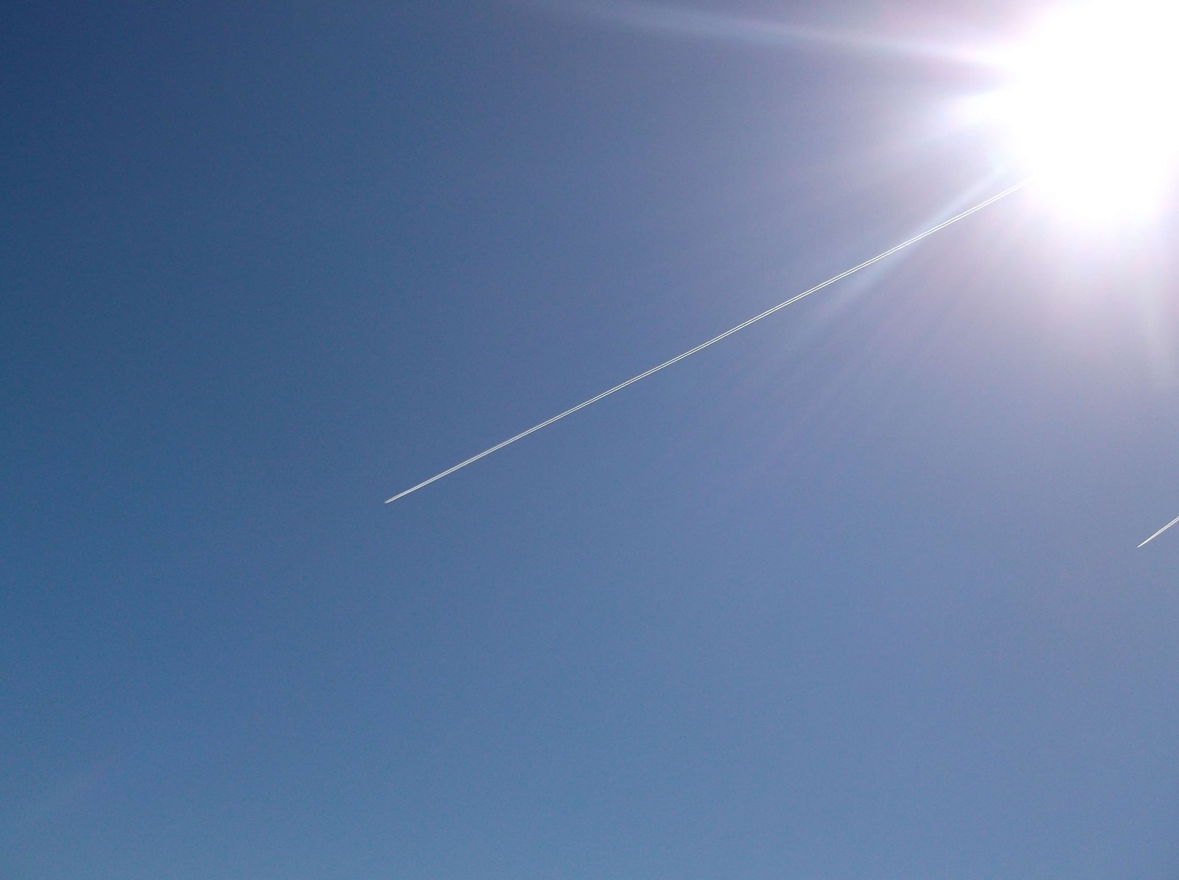 mode of transportation, cloud - sky, nature, weather, sunny, outdoors, no people, transportation, air vehicle, chemtrails, vapor trail, sunbeam, sky, day, HD Wallpaper