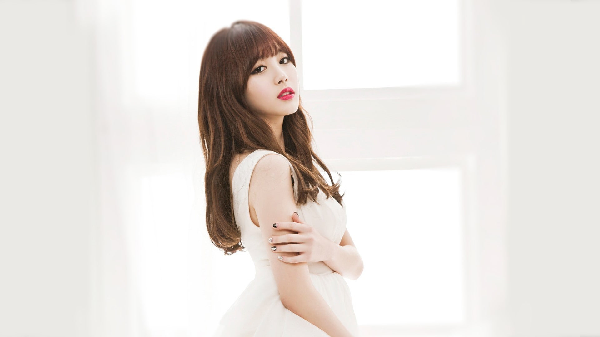 K pop, white color, Asian, young women, adult, standing, contemplation, side view, women, brown hair, portrait, beautiful woman, long hair, indoors, Kim Yura, HD Wallpaper