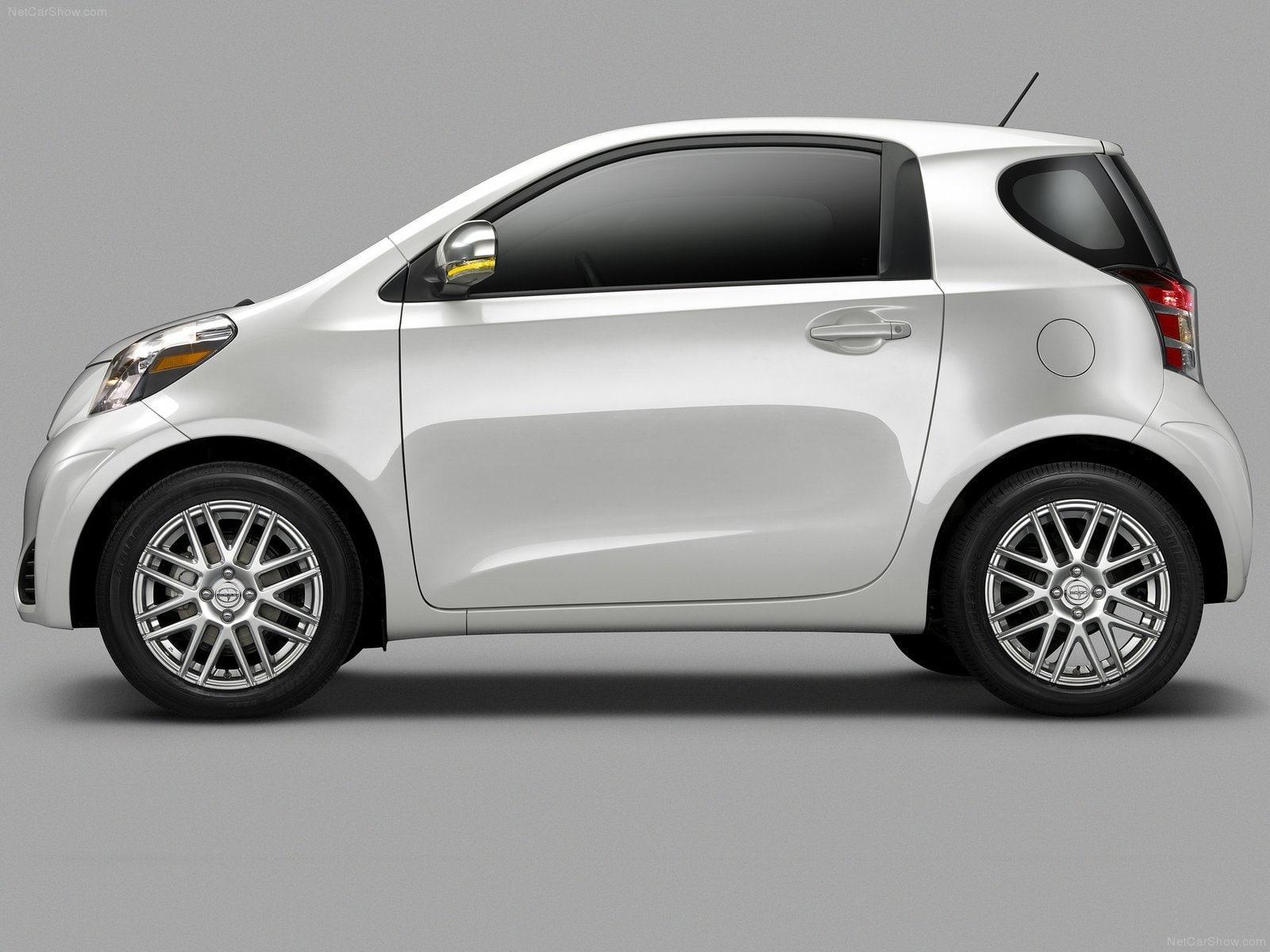 2011, scion iq, 1600x1200, 720P, HD Wallpaper