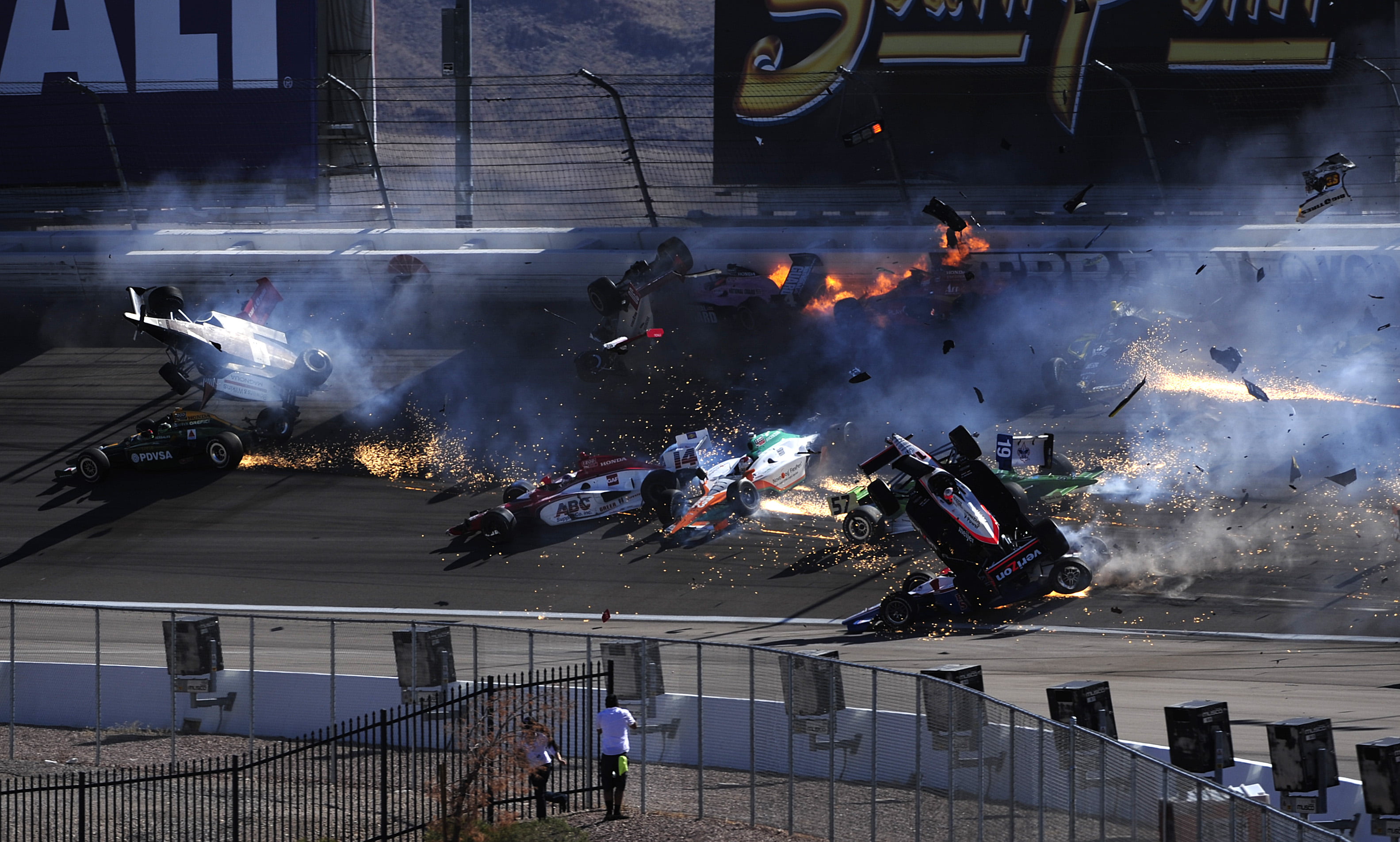 crash, accidents, 2K, race cars, IndyCar, racing, HD Wallpaper