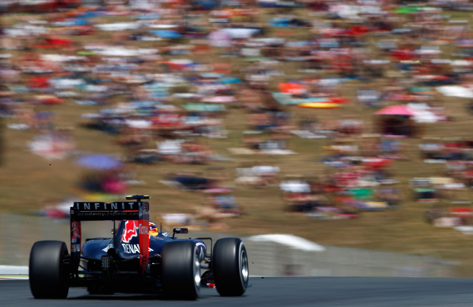 red, athlete, transportation, spanish, day, mode of transportation, land vehicle, motorsport, competition, motion, rb, 1080P, prix, formula one racing, HD Wallpaper