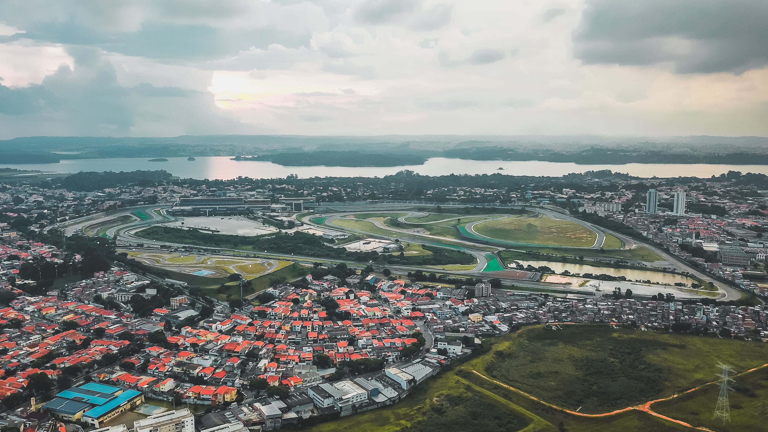 urban, 2K, av. jair ribeiro da silva - interlagos, city, water, motor racing track, stadium, residential district, building, suburb, office building, scenery, HD Wallpaper