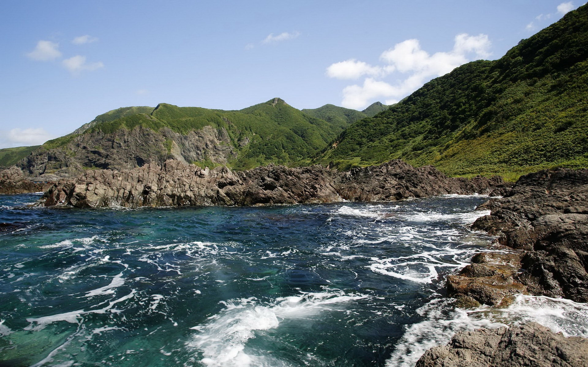 sea, idyllic, cloud - sky, water, 1080P, flowing, tranquil scene, non-urban scene, day, rock, solid, land, cool pics of nature hd background 1920x1200, HD Wallpaper