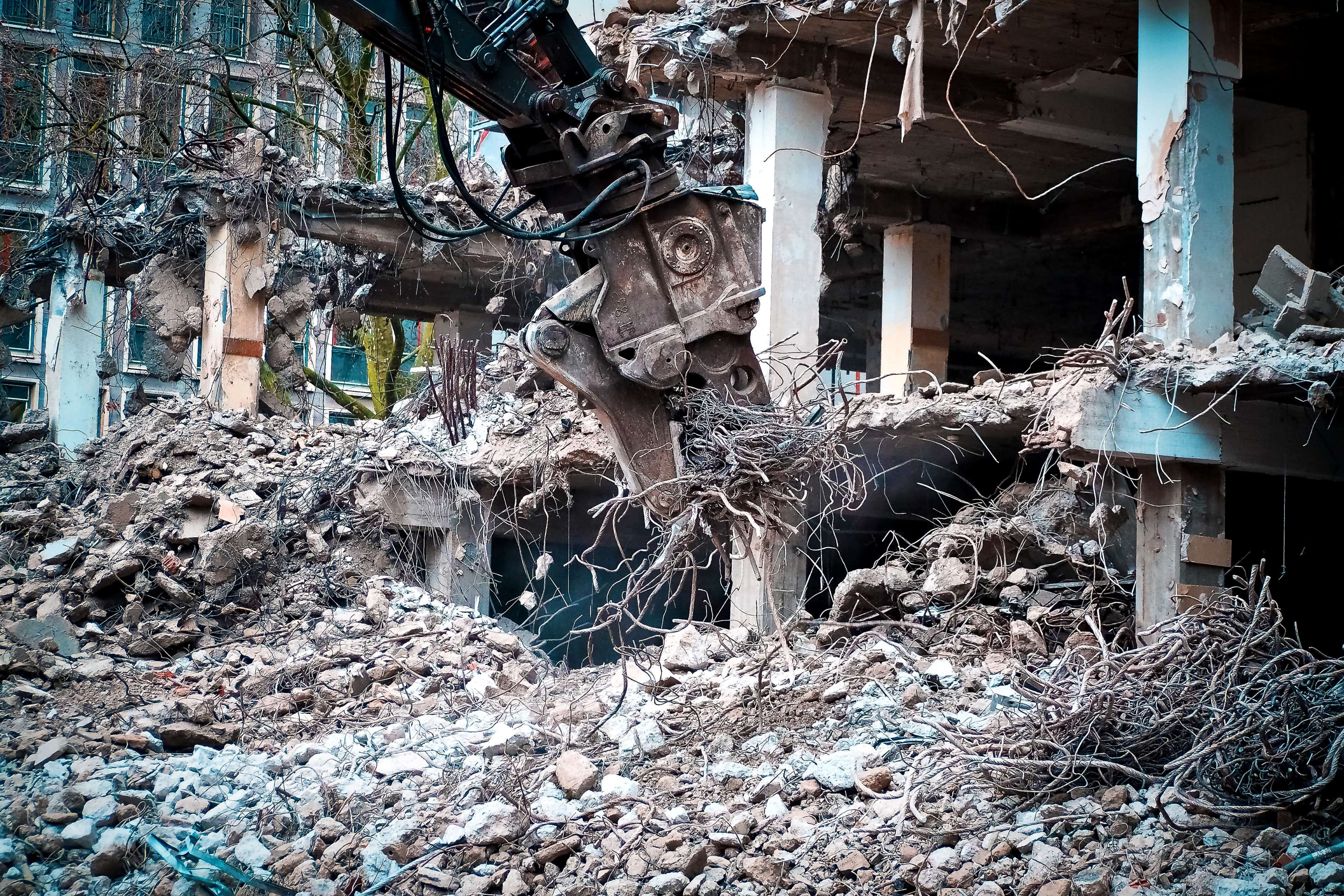 obsolete, metal, demolished, bad condition, building, outdoors, broken, demolition cutter, construction machinery, destruction, home, demolition work, industry, HD Wallpaper