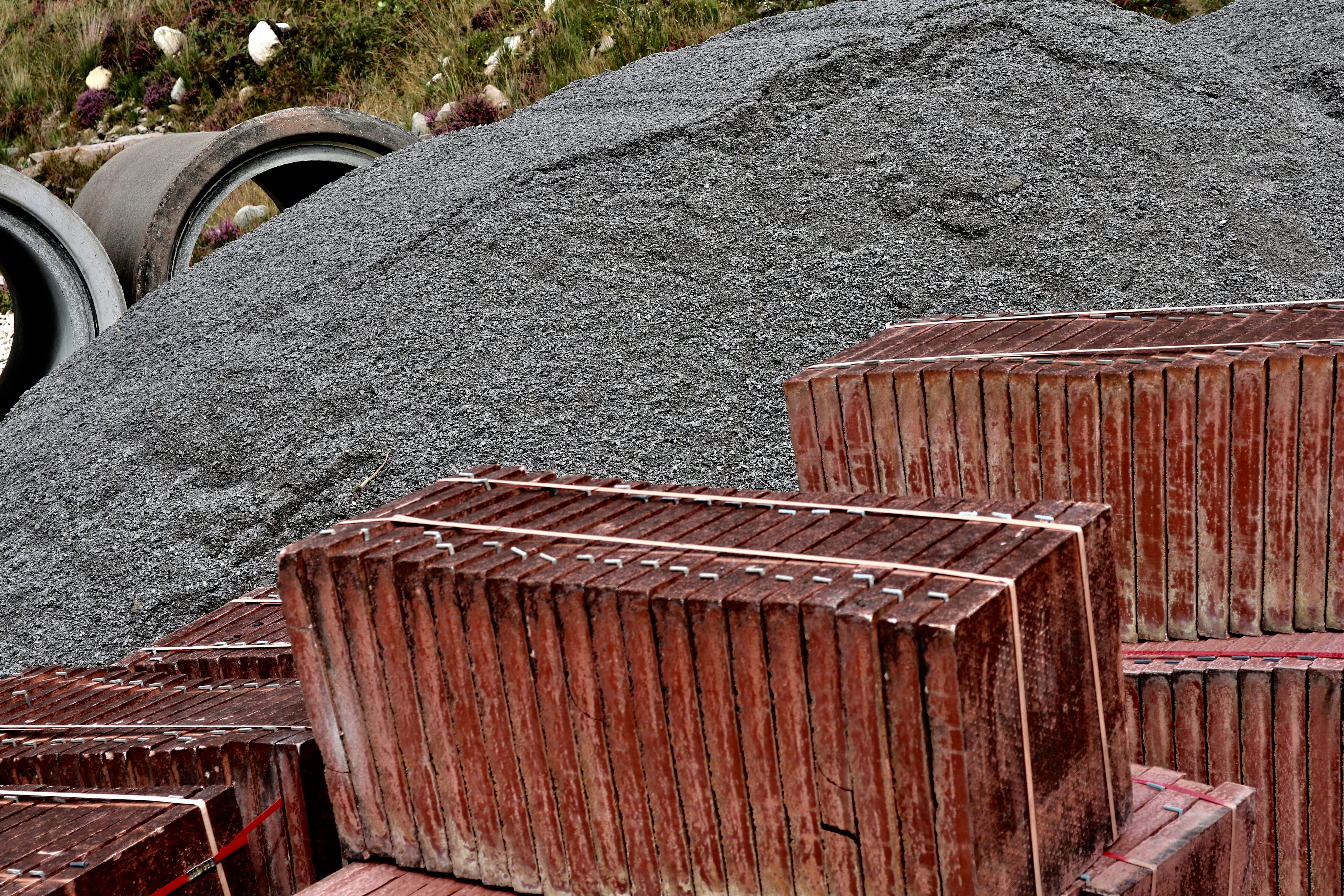brick, debris, work, day, destruction, site, wood - material, building materials, industry, pipes, mess, construction industry, architecture, material, HD Wallpaper