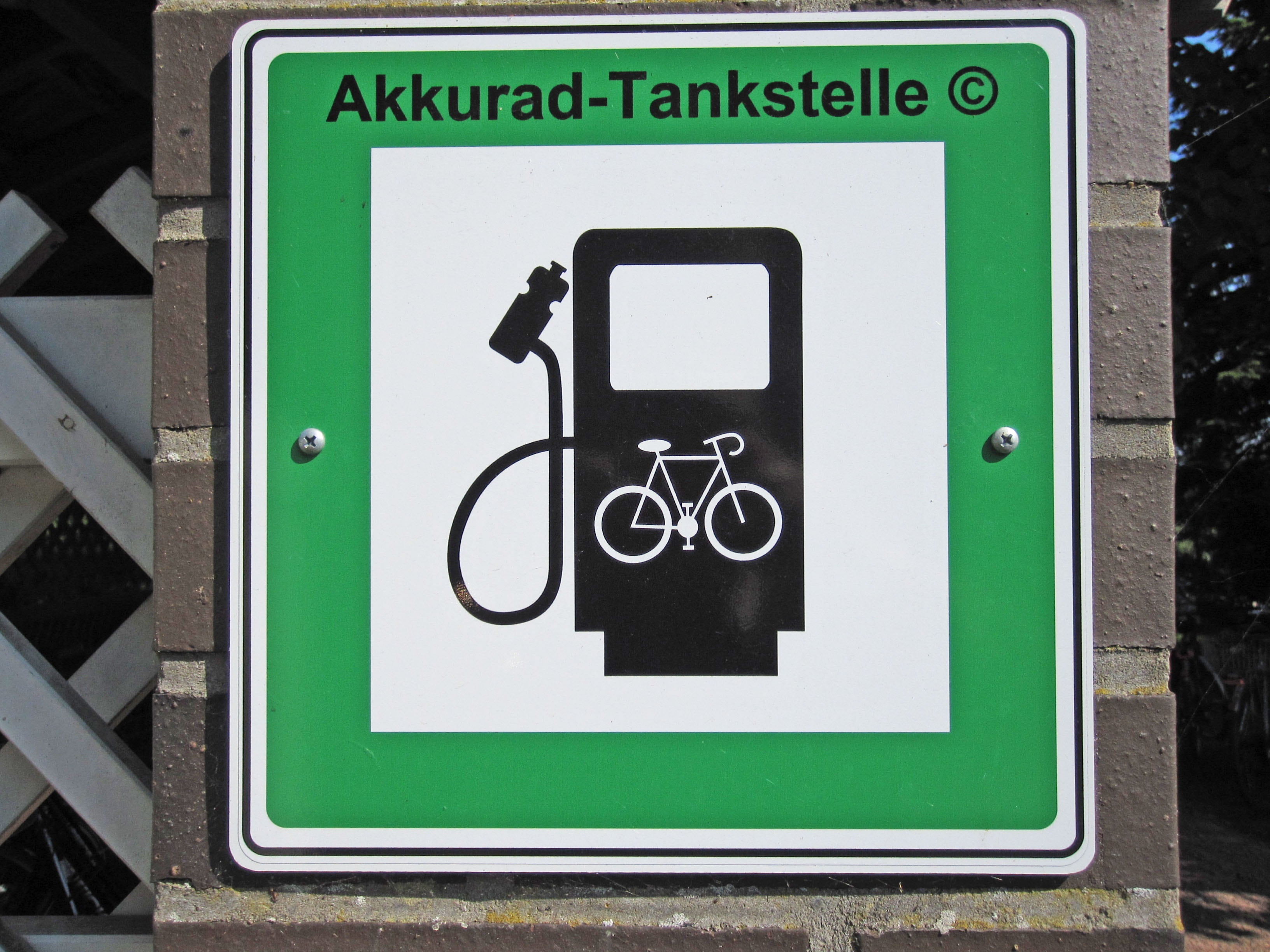 text, day, transportation, bike, information, pedelec, break, green color, electro bike, road, charging station, outdoors, e-bike, fuel and power generation, HD Wallpaper