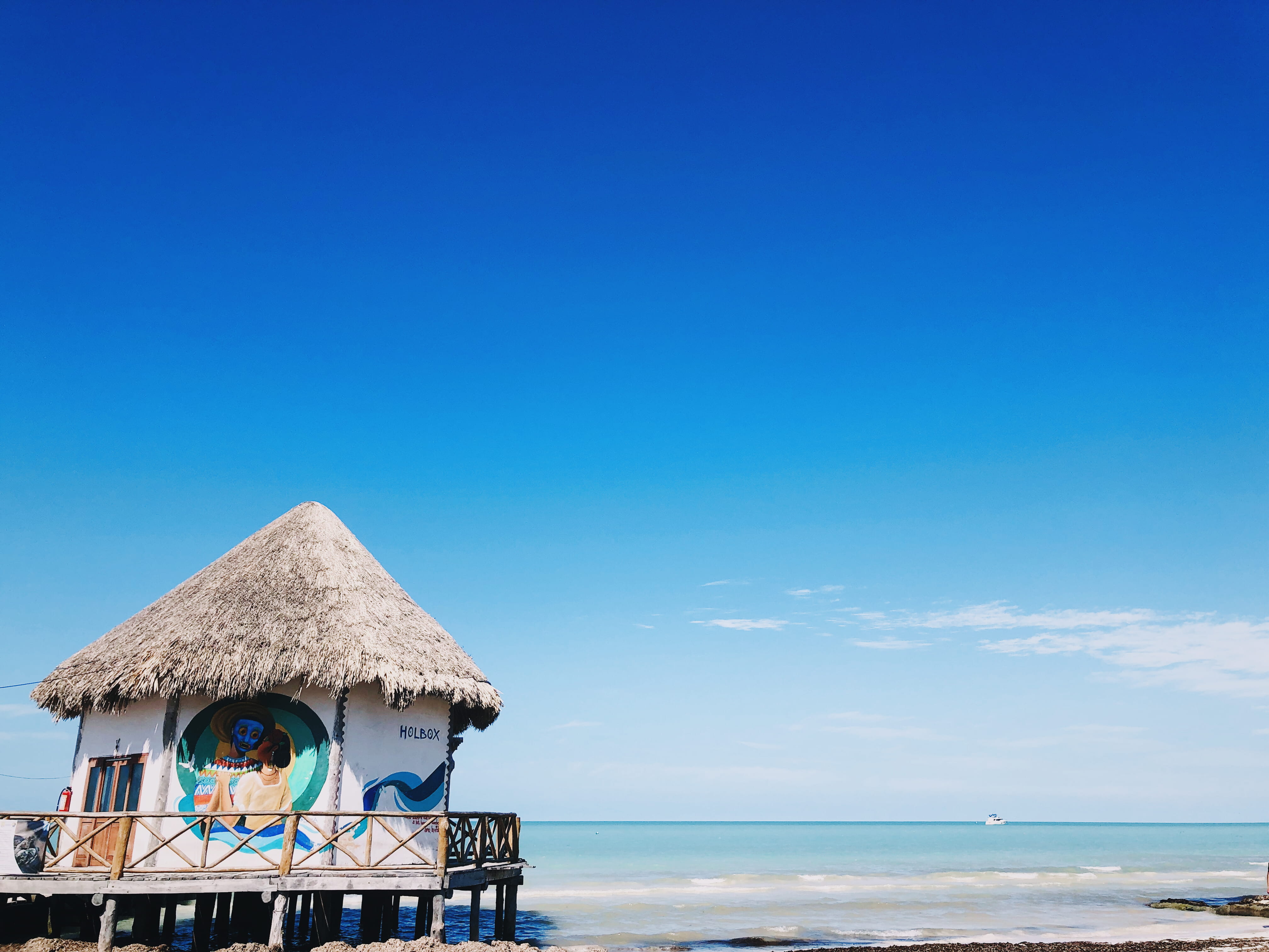 blue, 4K, sky, outdoors, horizon, water, horizon over water, day, building, holbox, ocean, nature, beach, view, land, beauty in nature, thatched roof, HD Wallpaper