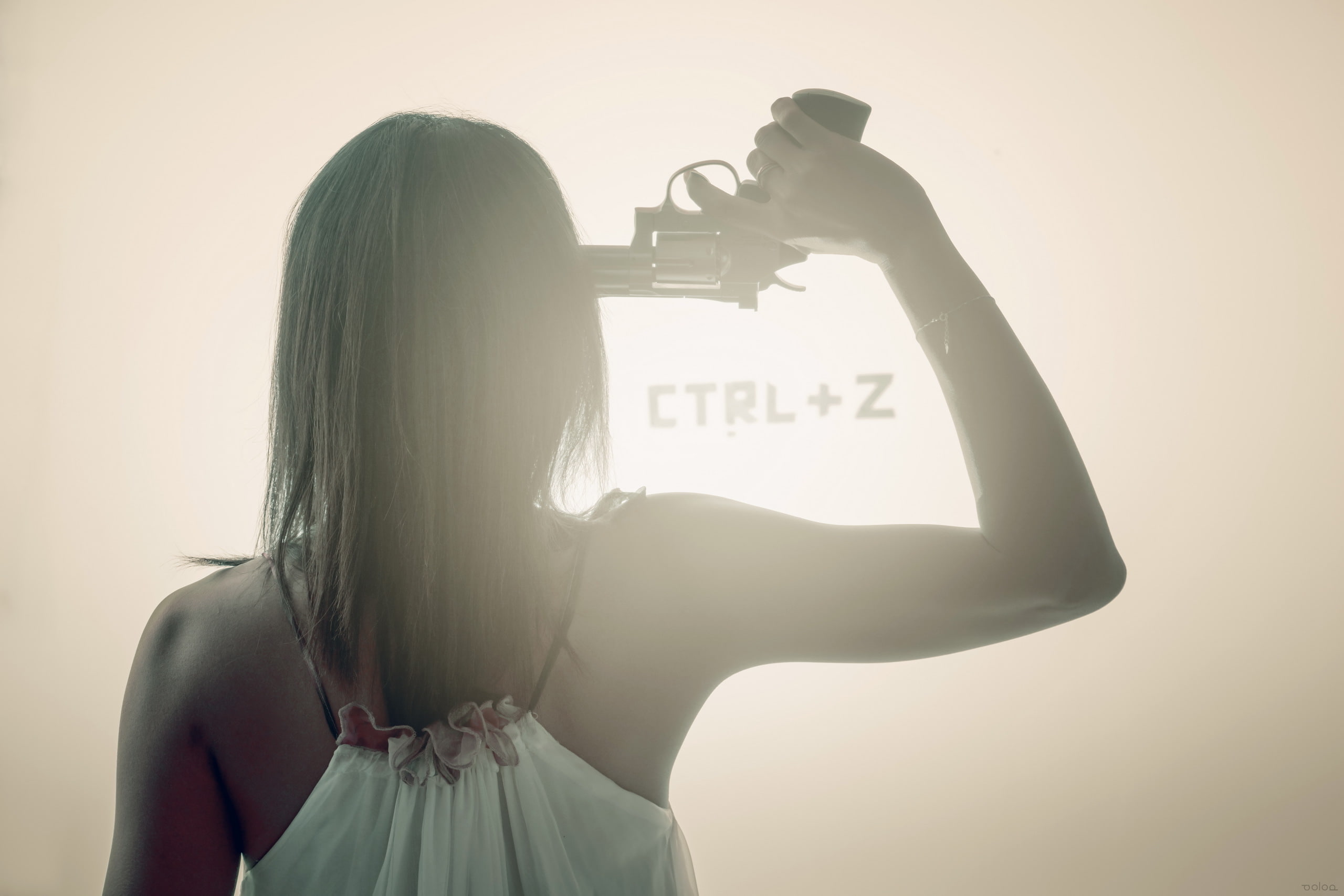 2K, gun, girl, CTRL+Z, the situation, HD Wallpaper