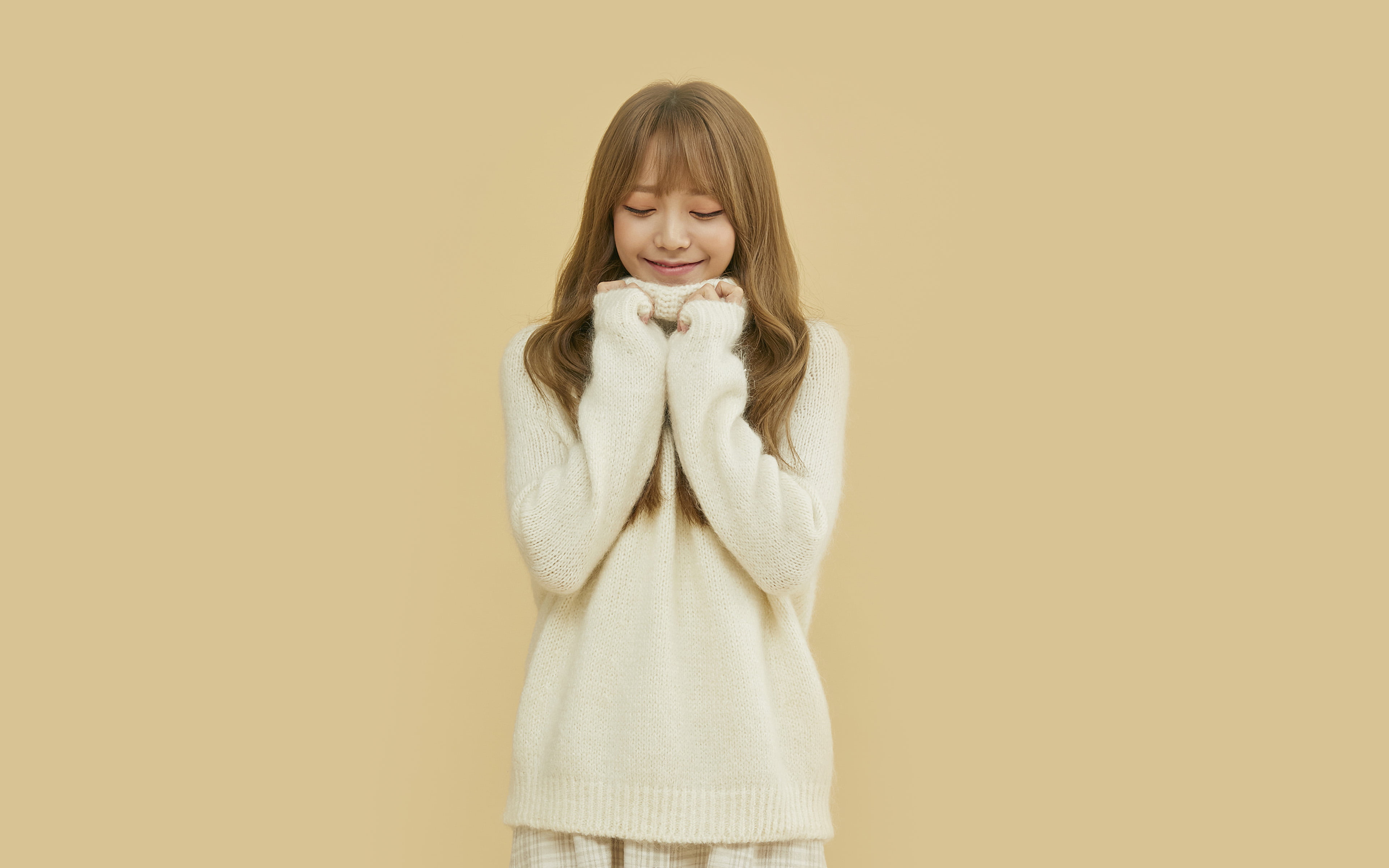 warm clothing, colored background, looking at camera, hair, girl, one person, innocence, cute, portrait, beige background, indoors, brown hair, 4K, long hair, HD Wallpaper