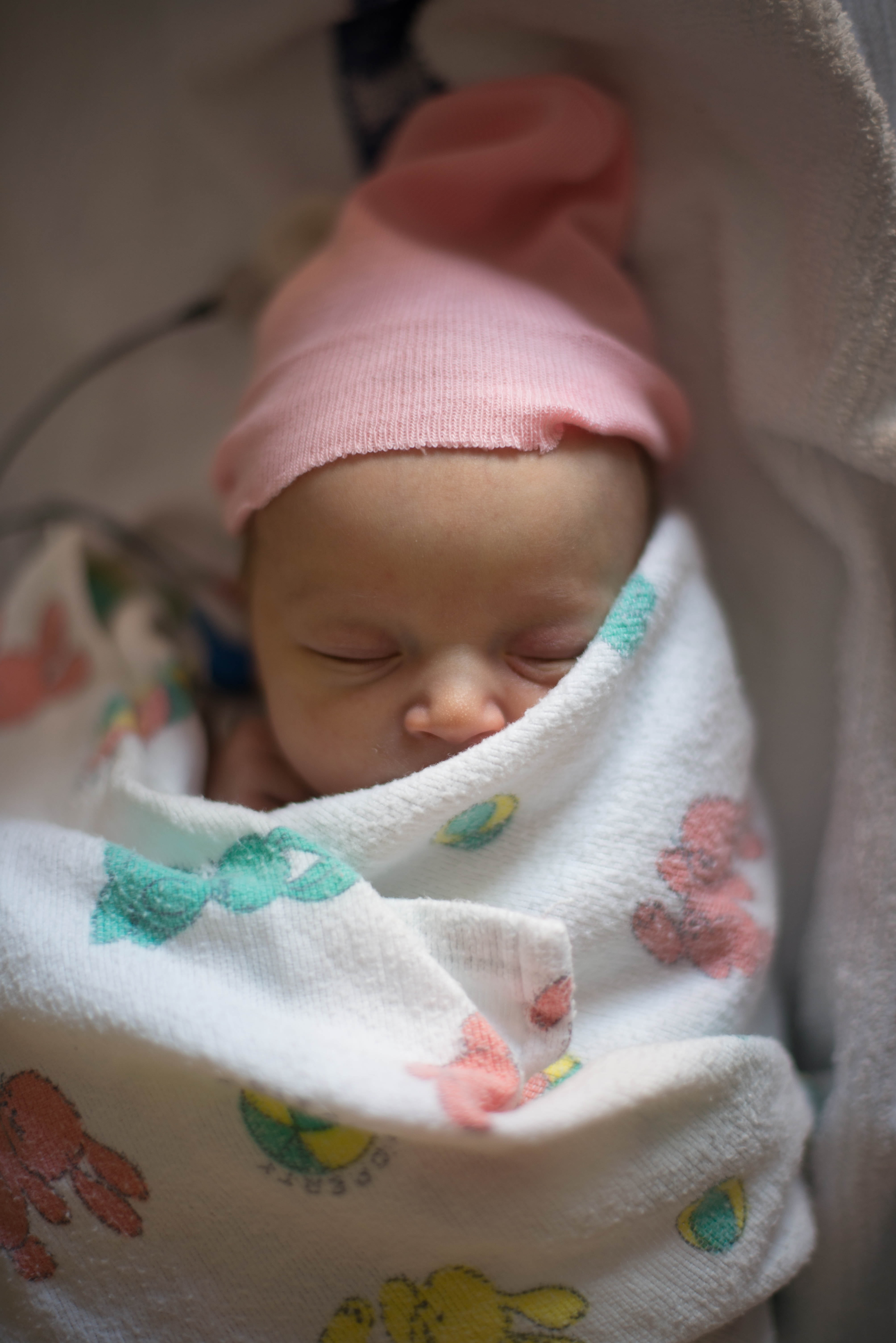 newborn, baby, eyes closed, knit, white, babyhood, real people, wearing, cute, 5K, people, multicolored, childhood, child, blanket, sleeping, small, indoors, Phone HD Wallpaper
