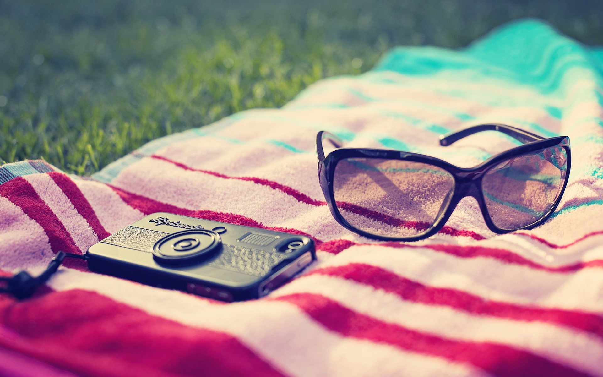 camera, grass, towel, 1080P, sunglasses, glasses, HD Wallpaper