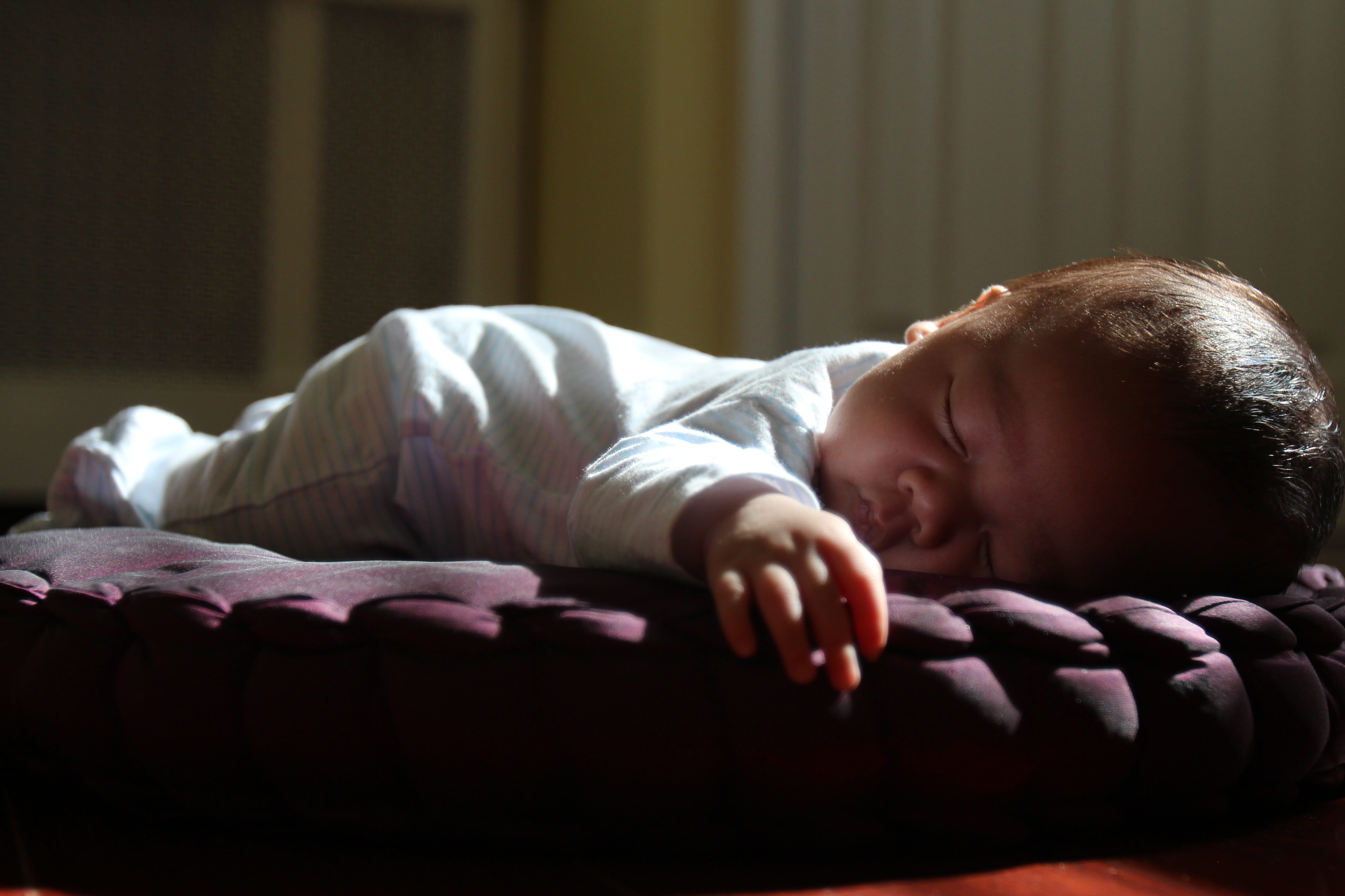 pajama, one person, furniture, lifestyle, indoors, pillow, brown, young, sleep, bed, summer, relaxation, 5K, bedroom, wearing, child, nap, eyes closed, HD Wallpaper