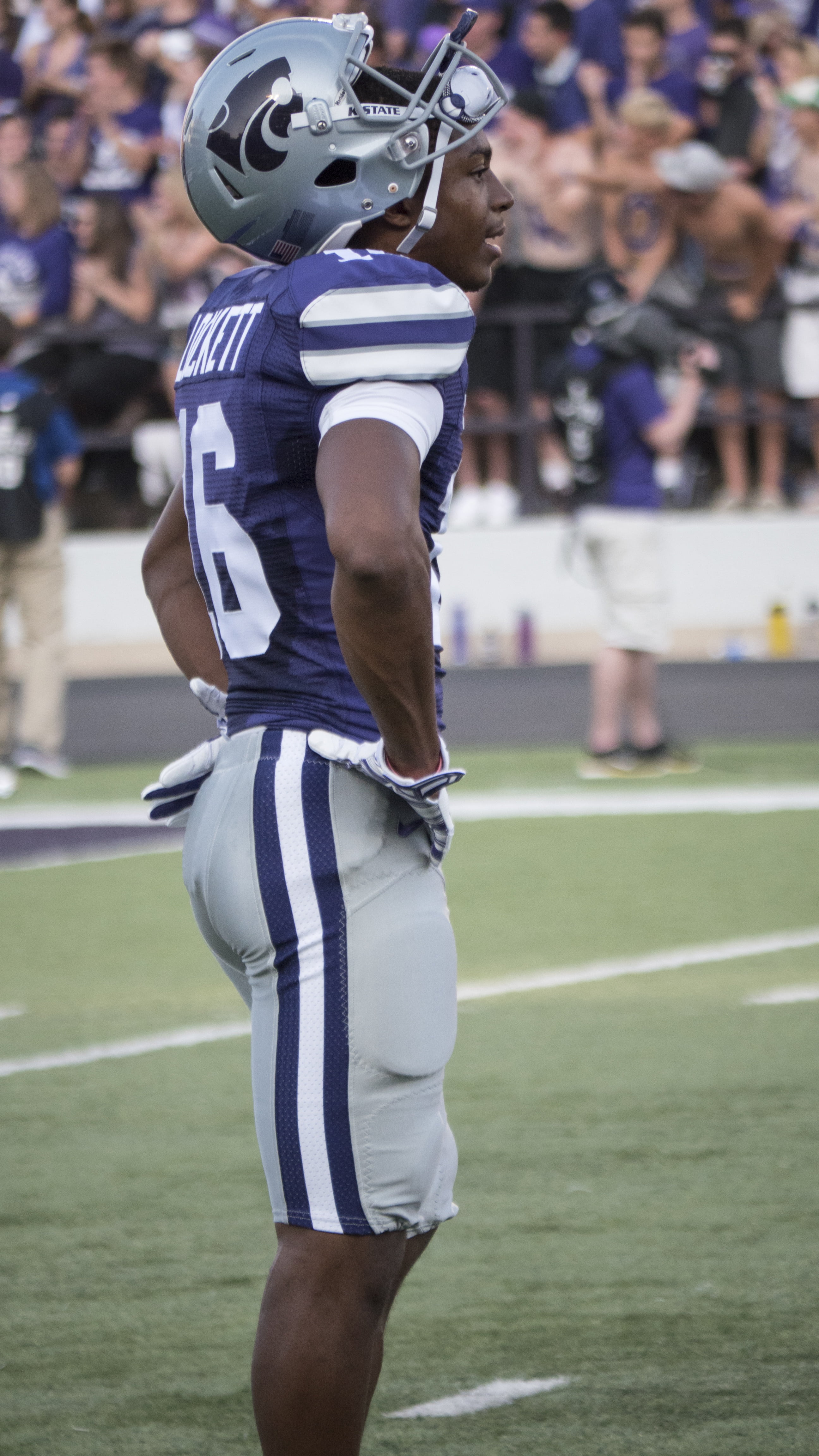 team Sport, 4K, francisco, arts culture and entertainment, san, football, stadium, competitive Sport, focus on foreground, event, tyler, playing, group of people, Phone HD Wallpaper