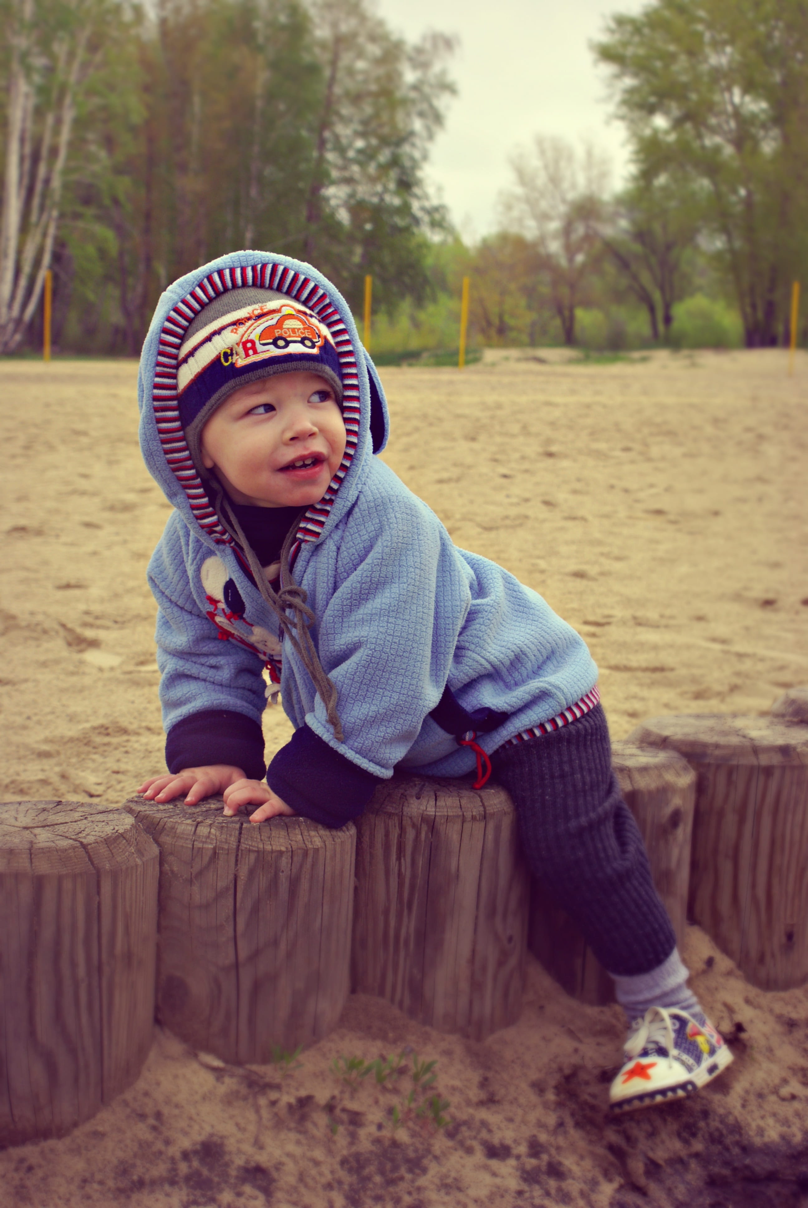 baby, child, warm clothing, men, clothing, females, one person, males, 4K, outdoors, leisure activity, beach, casual clothing, park, innocence, tree, land, Phone HD Wallpaper