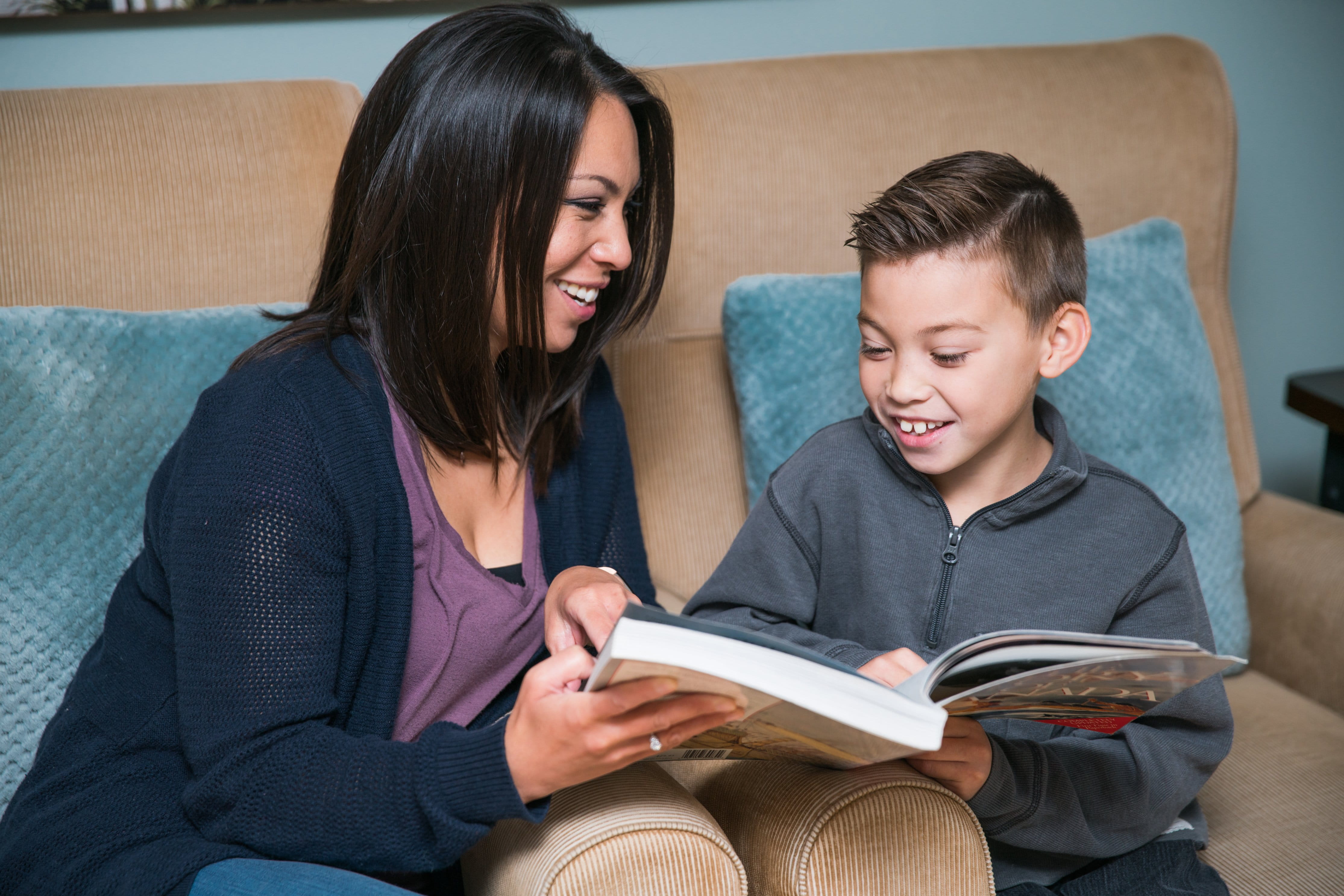 mother, 4K, learning, activity, photo, child, studying, togetherness, adult, emotion, Education, Mom, holding, book, daughter, Books, two people, Mothers Day, HD Wallpaper